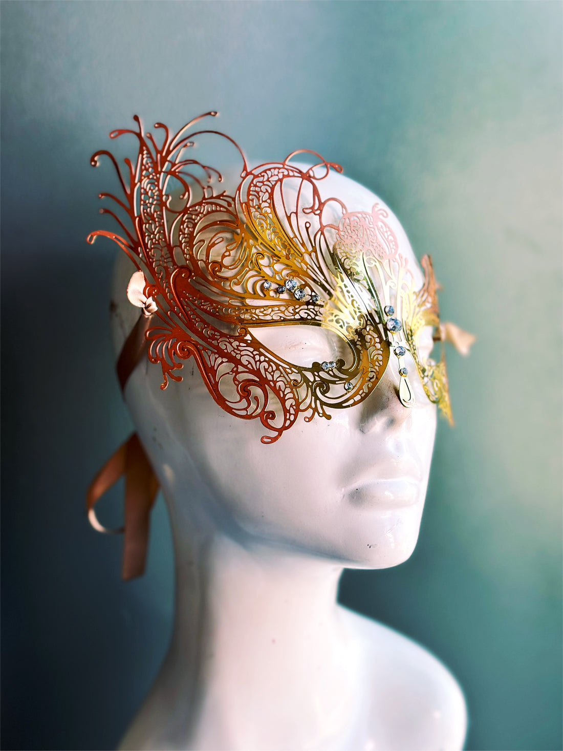 Swan Mask - Gold/RoseGold Ombre