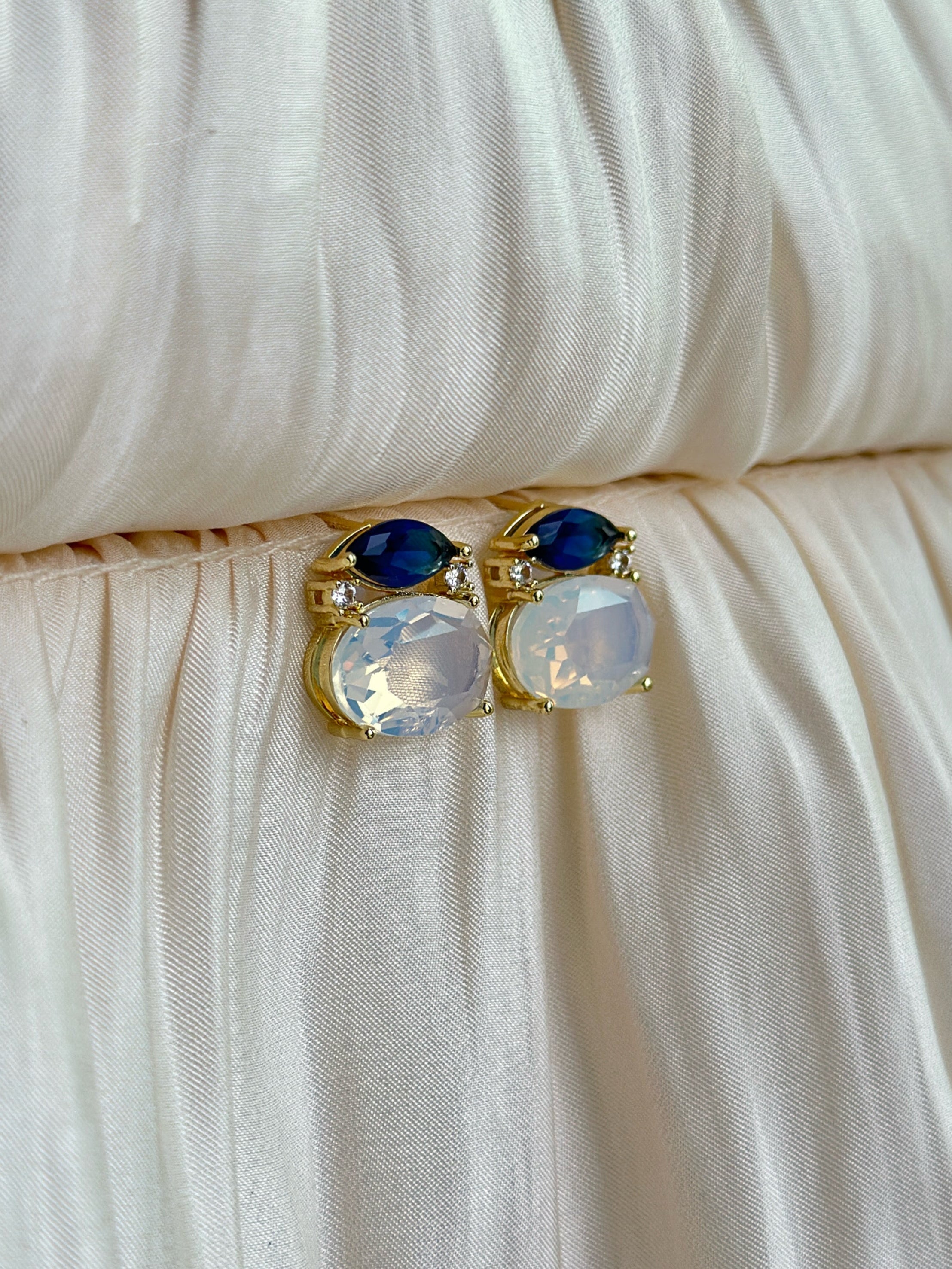 Selene – Earrings (Blue/Gold)