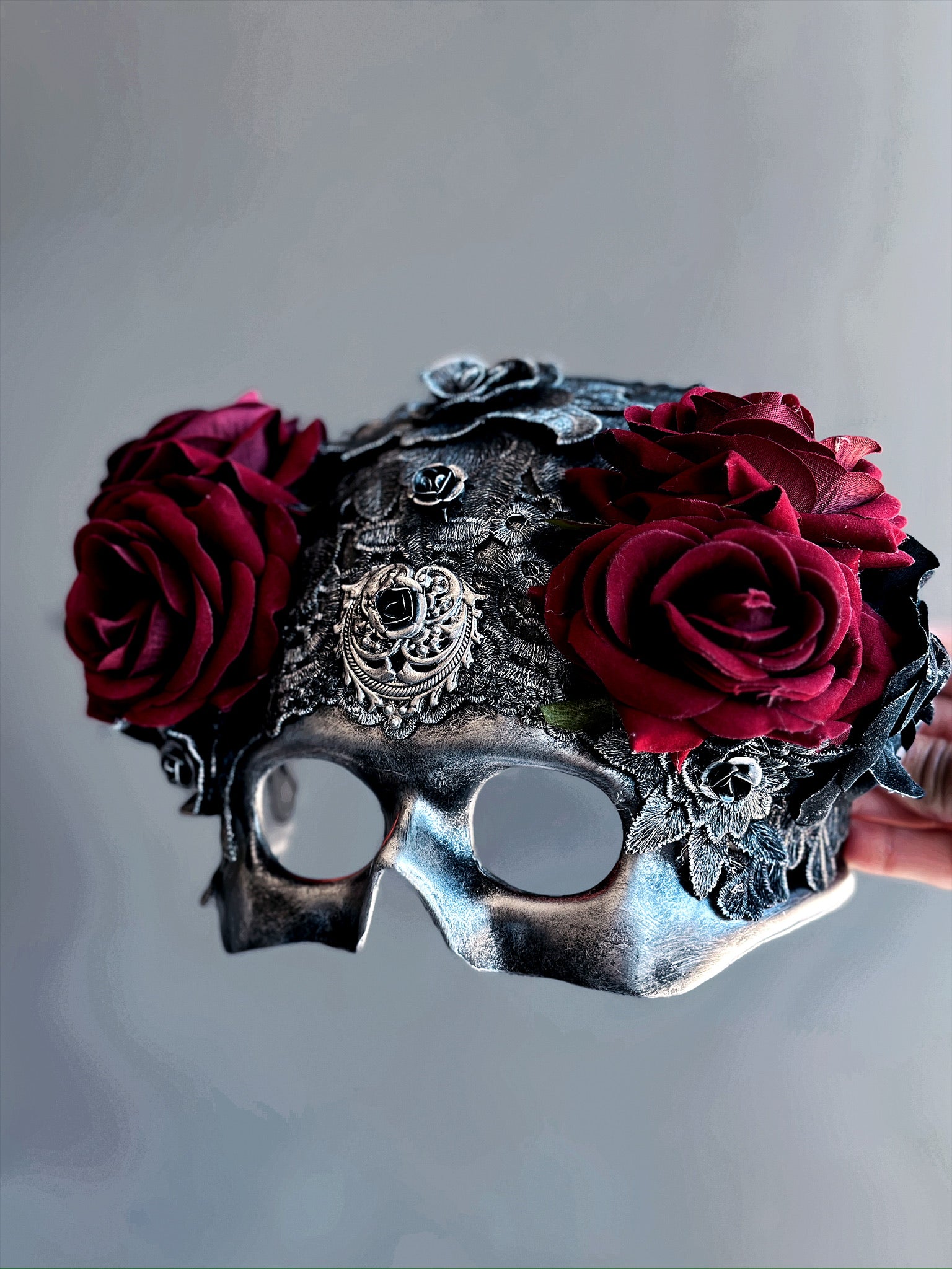 Bloodthorn Veil - Masquerade Mask