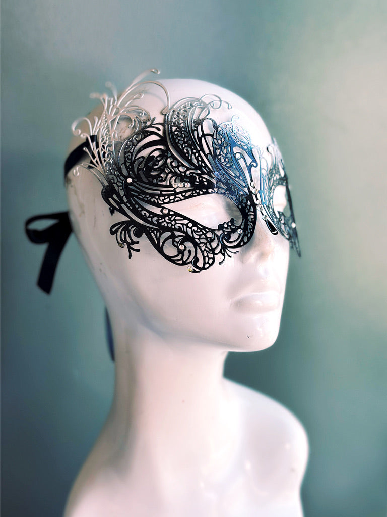 Swan Rhinestone Mask - Black Silver