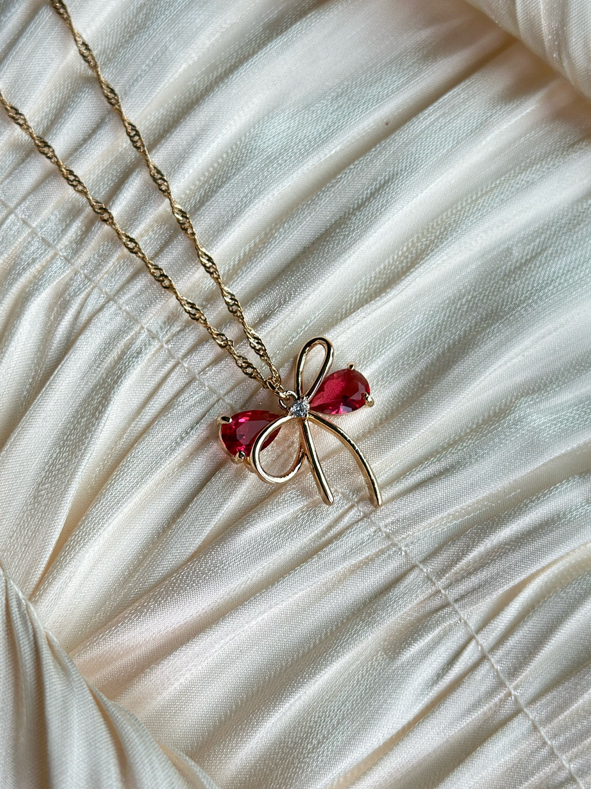 Roselle - Necklace (Ruby Red)