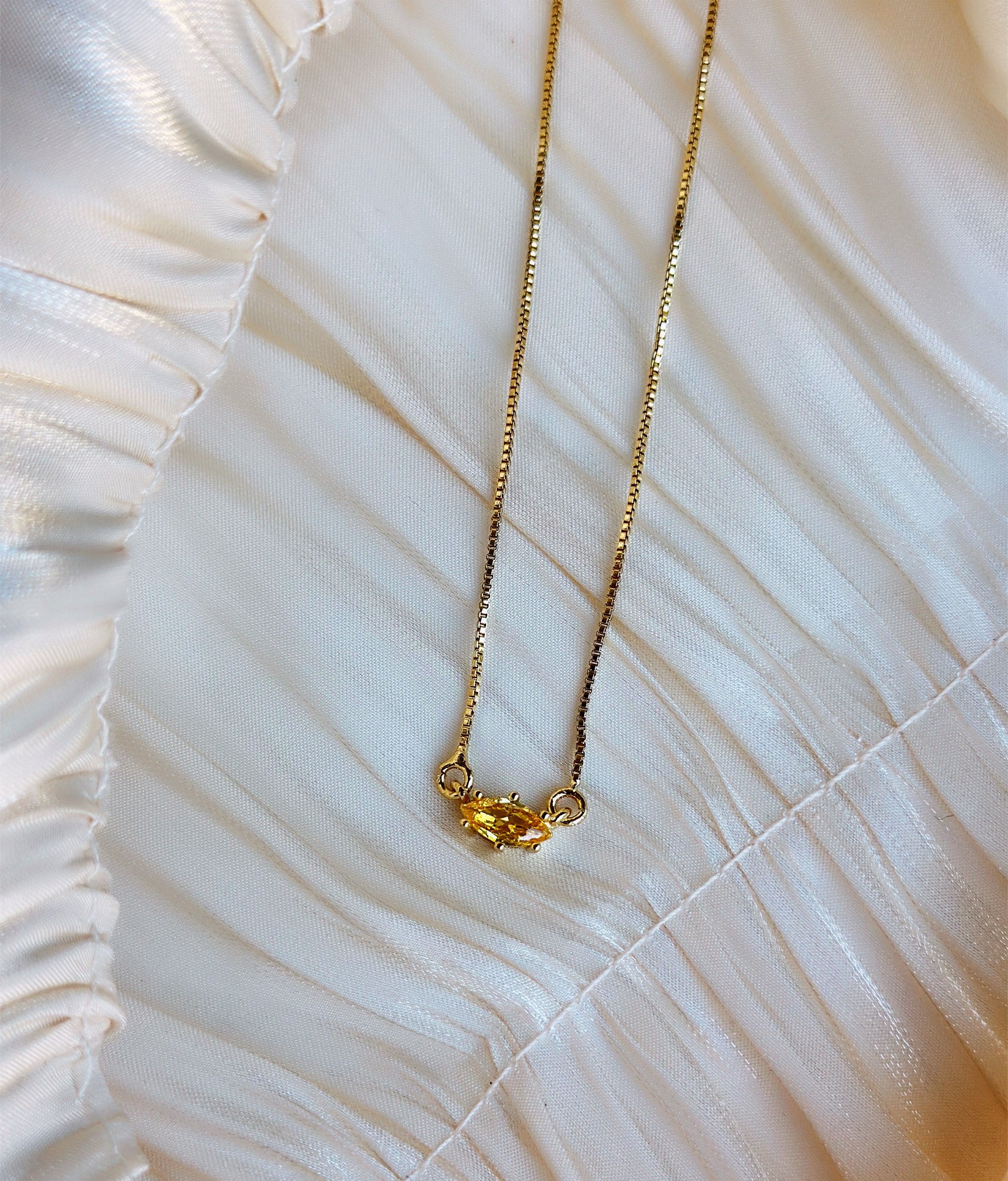 Sol - Necklace (Yellow/Gold)