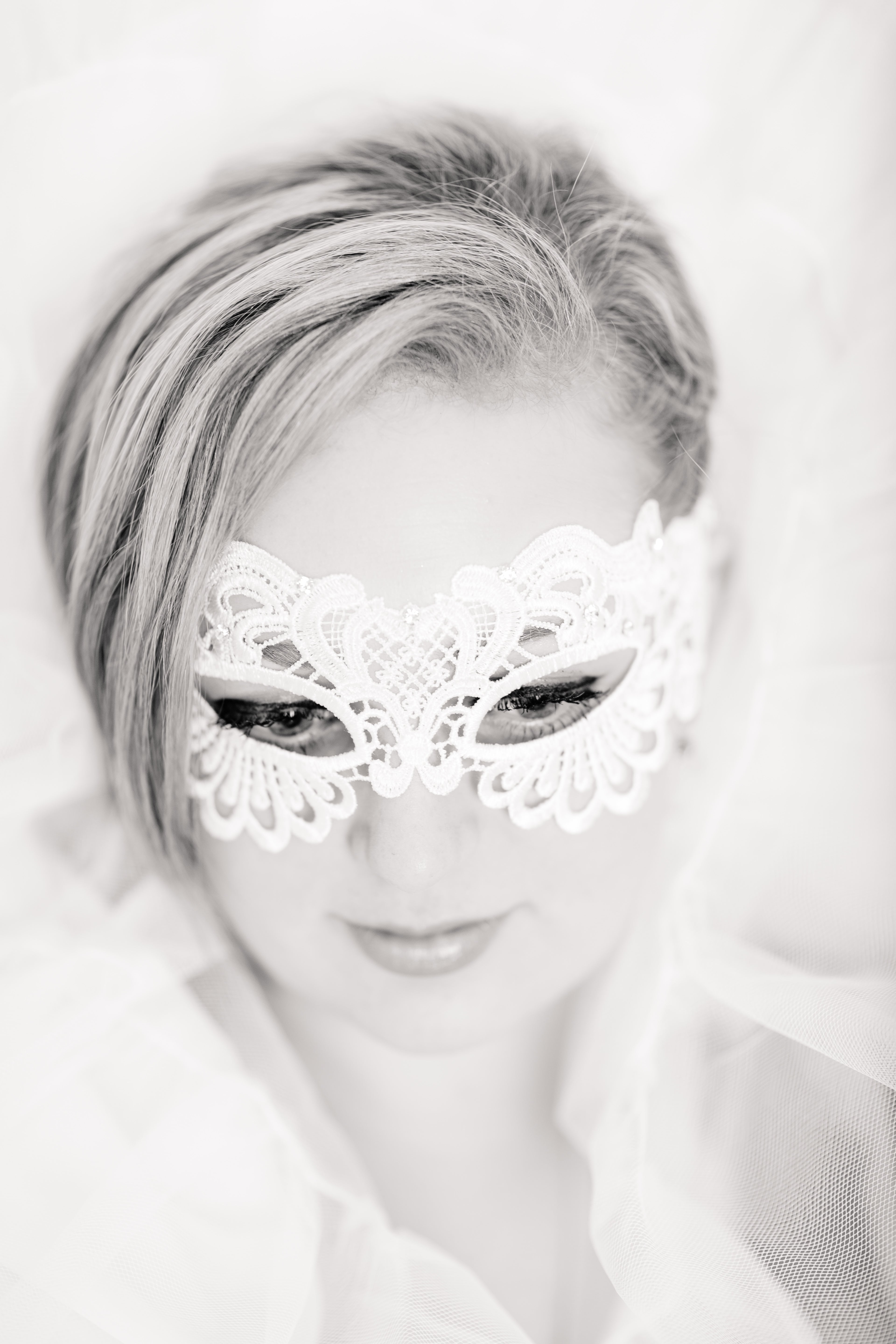 Mystic Lace Mask - White