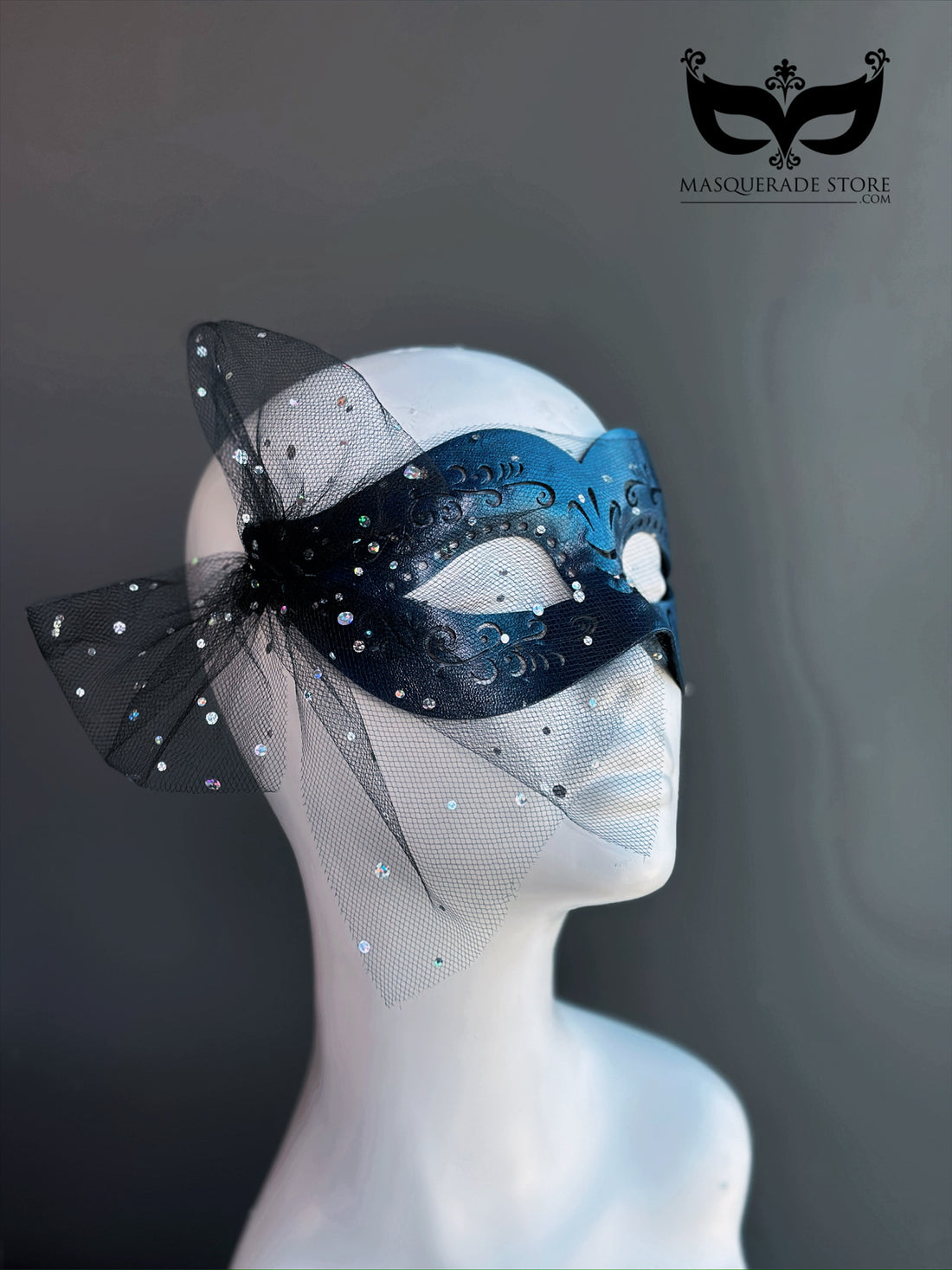 Midnight Bow – Masquerade Mask