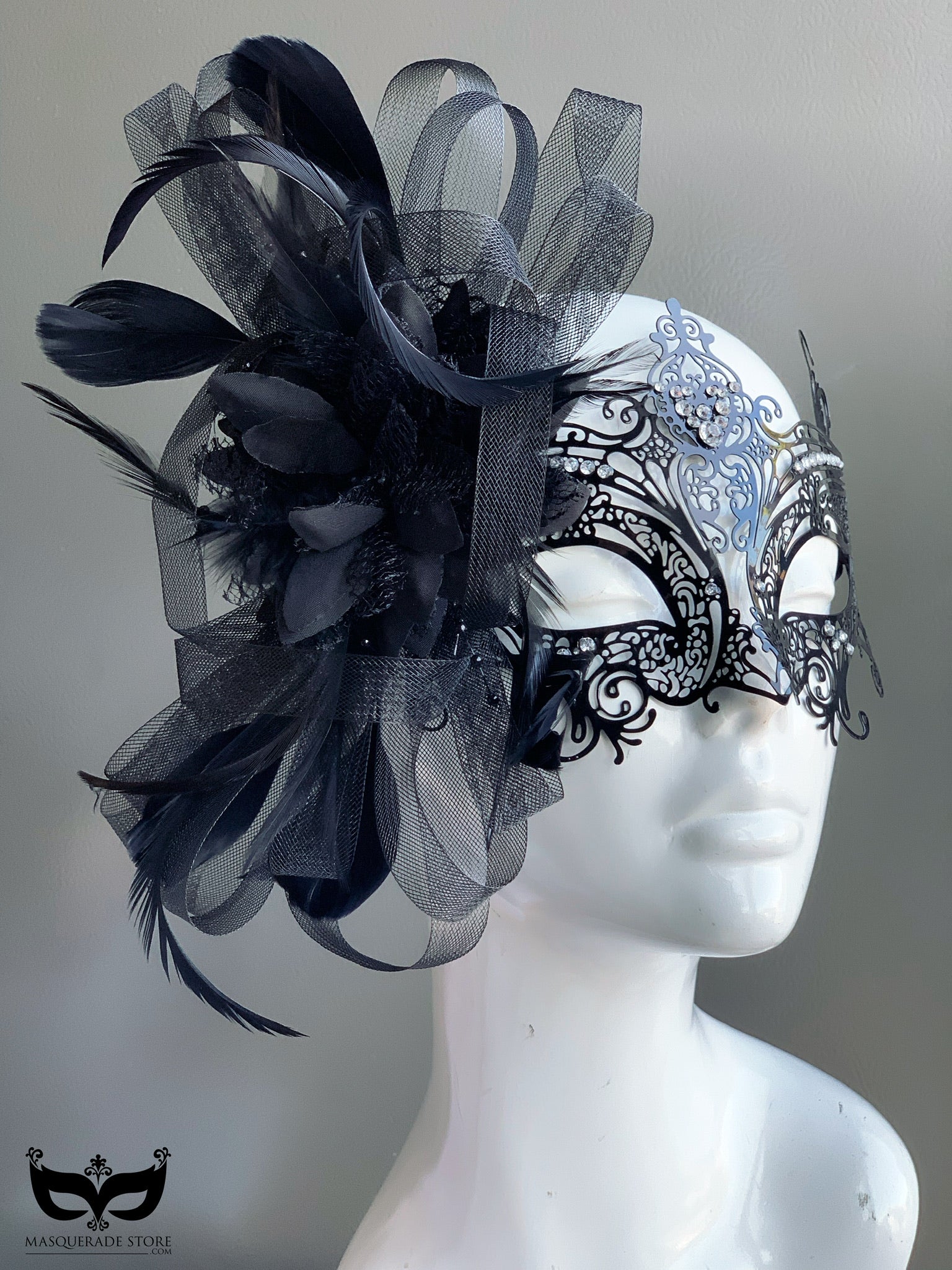 Gossip Mask and Feathers