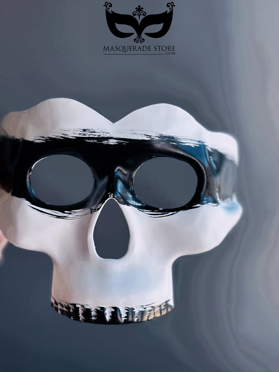 Phantom Skull - Black and White