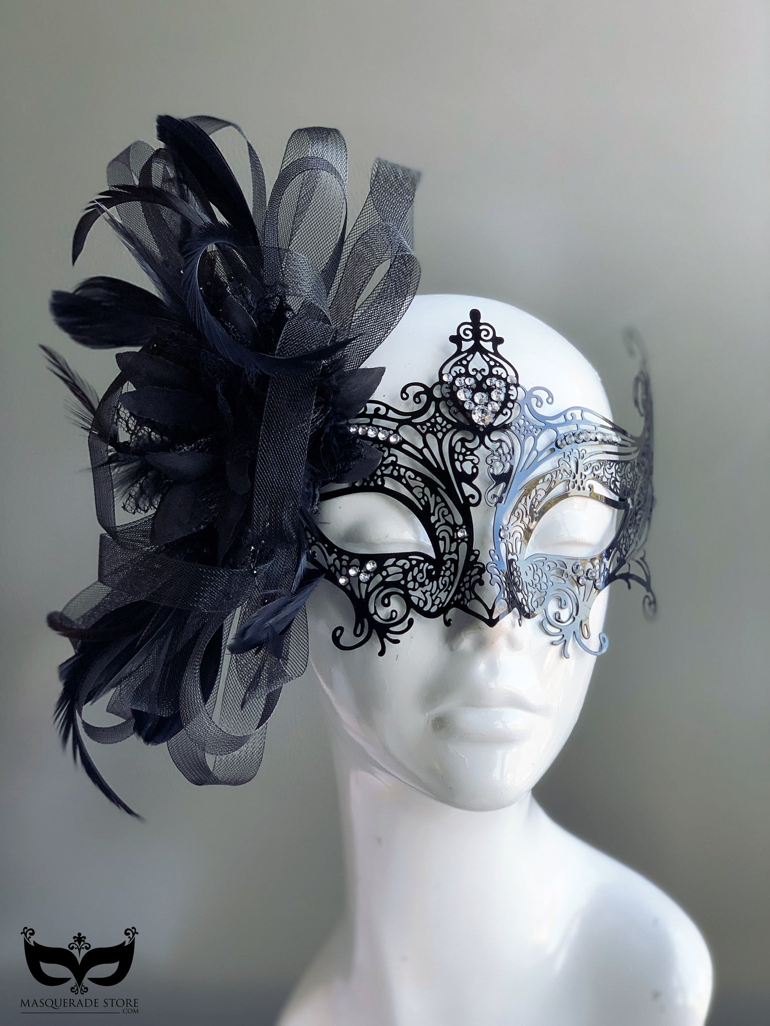 Gossip Mask and Feathers