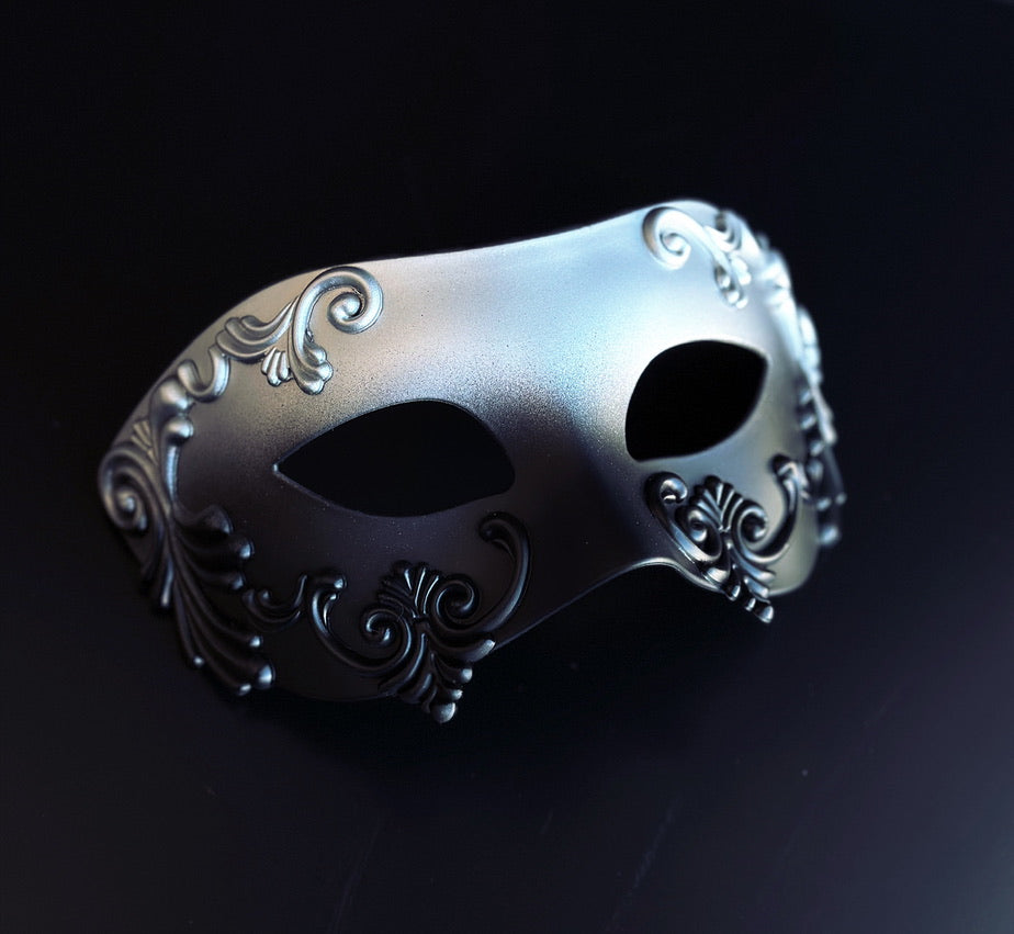 Roman Mask - Black/Silver
