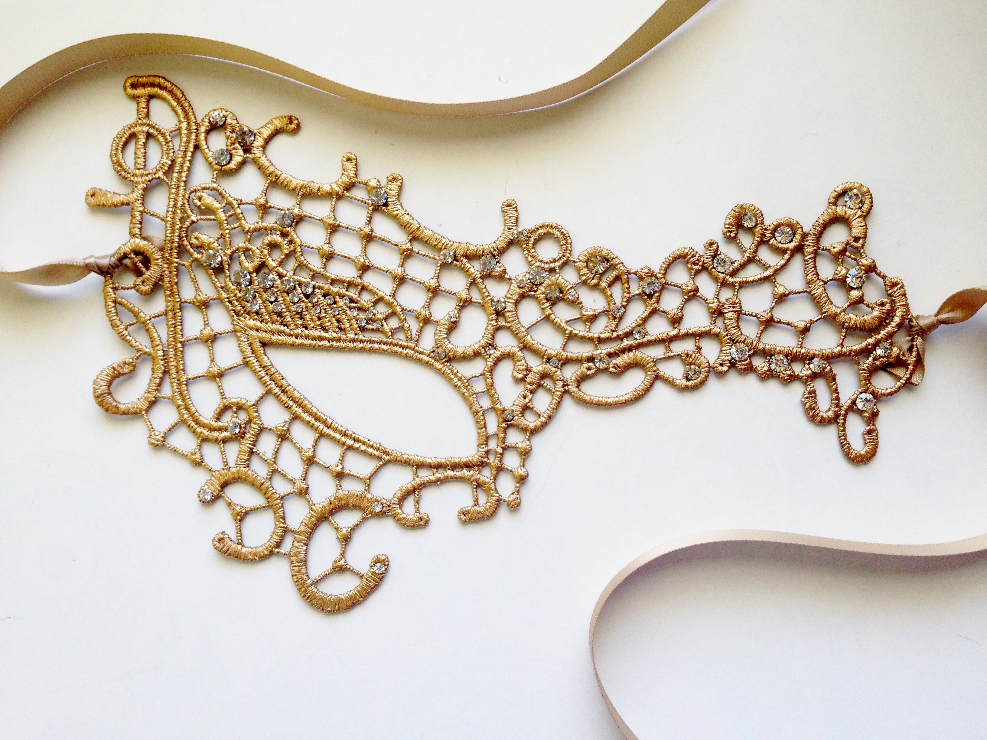 PHANTOM MIRAGE MASK - GOLD