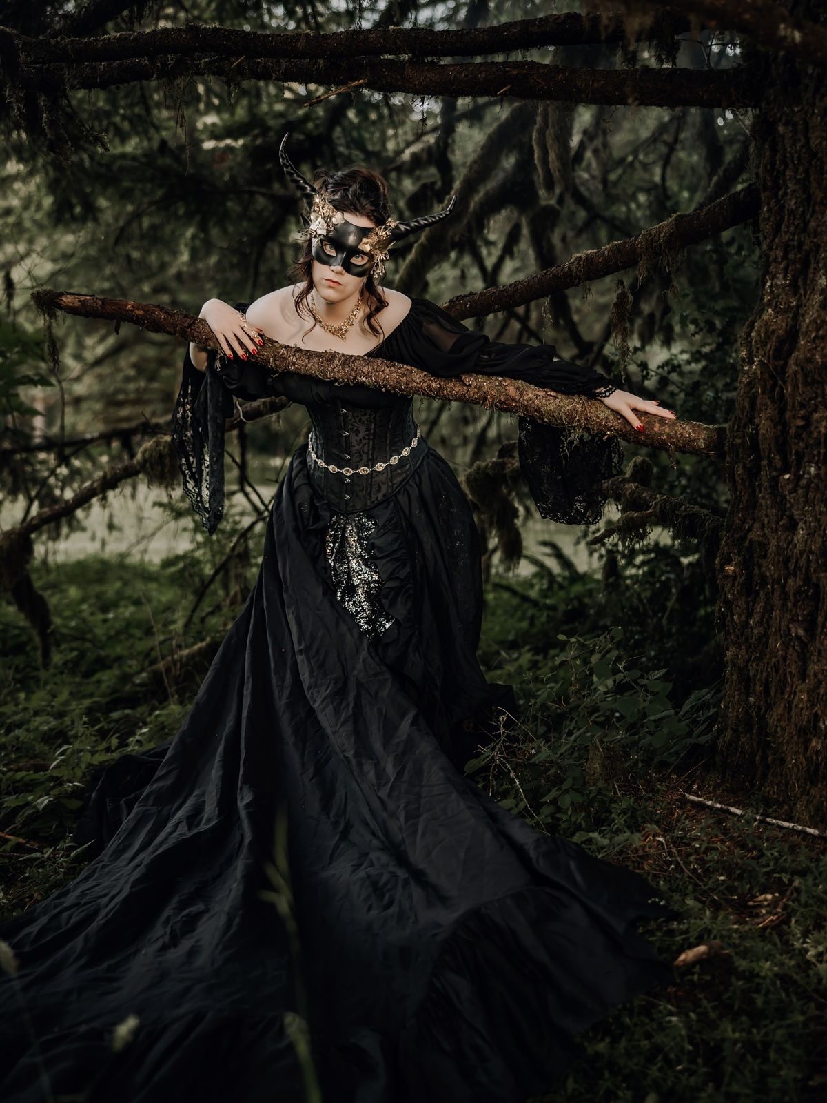 Horned Mask - Serpent Fauna