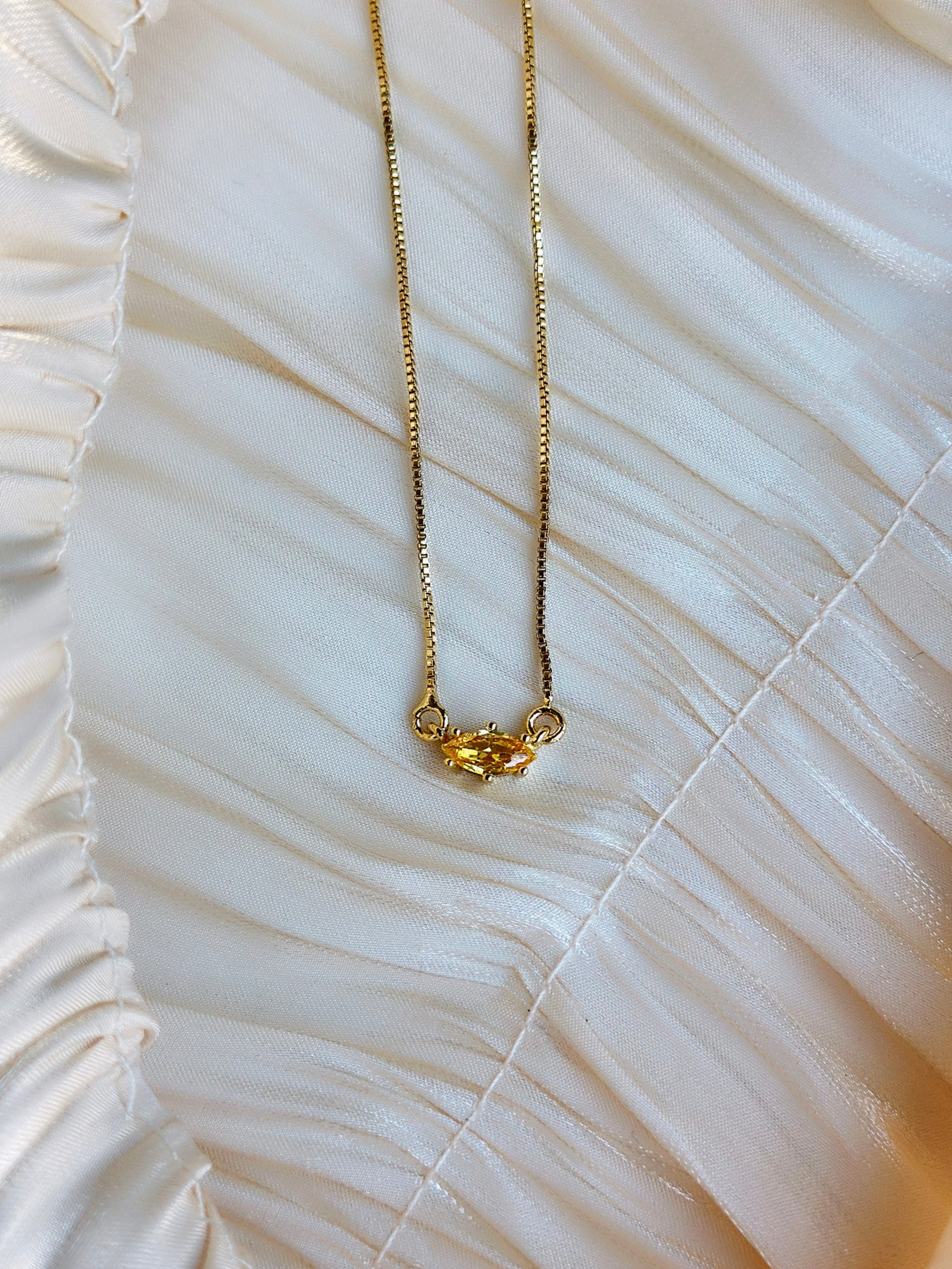 Sol - Necklace (Yellow/Gold)