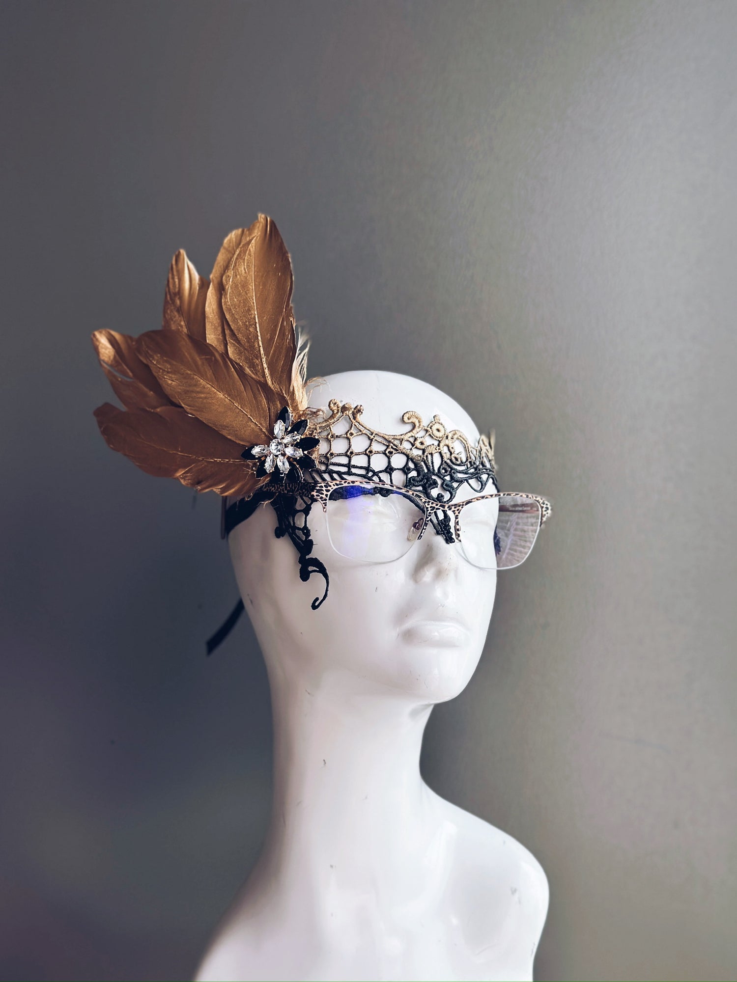 Eyeglass Mask - Gold Ombre Glamour