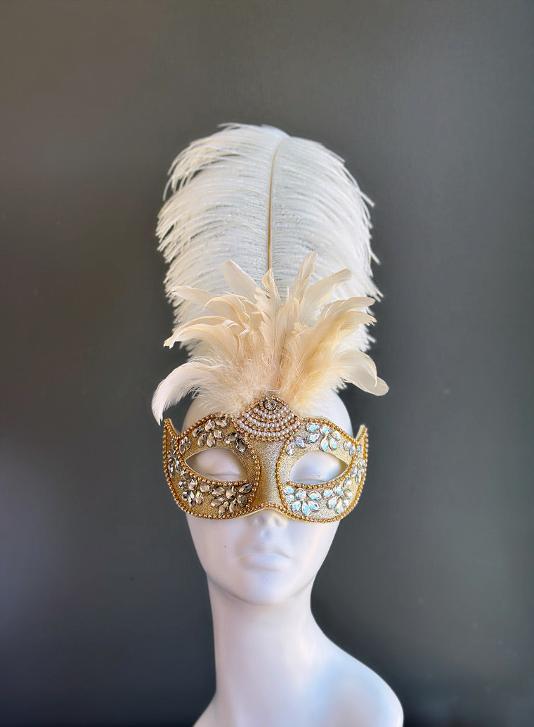 Imperiale Feather Mask