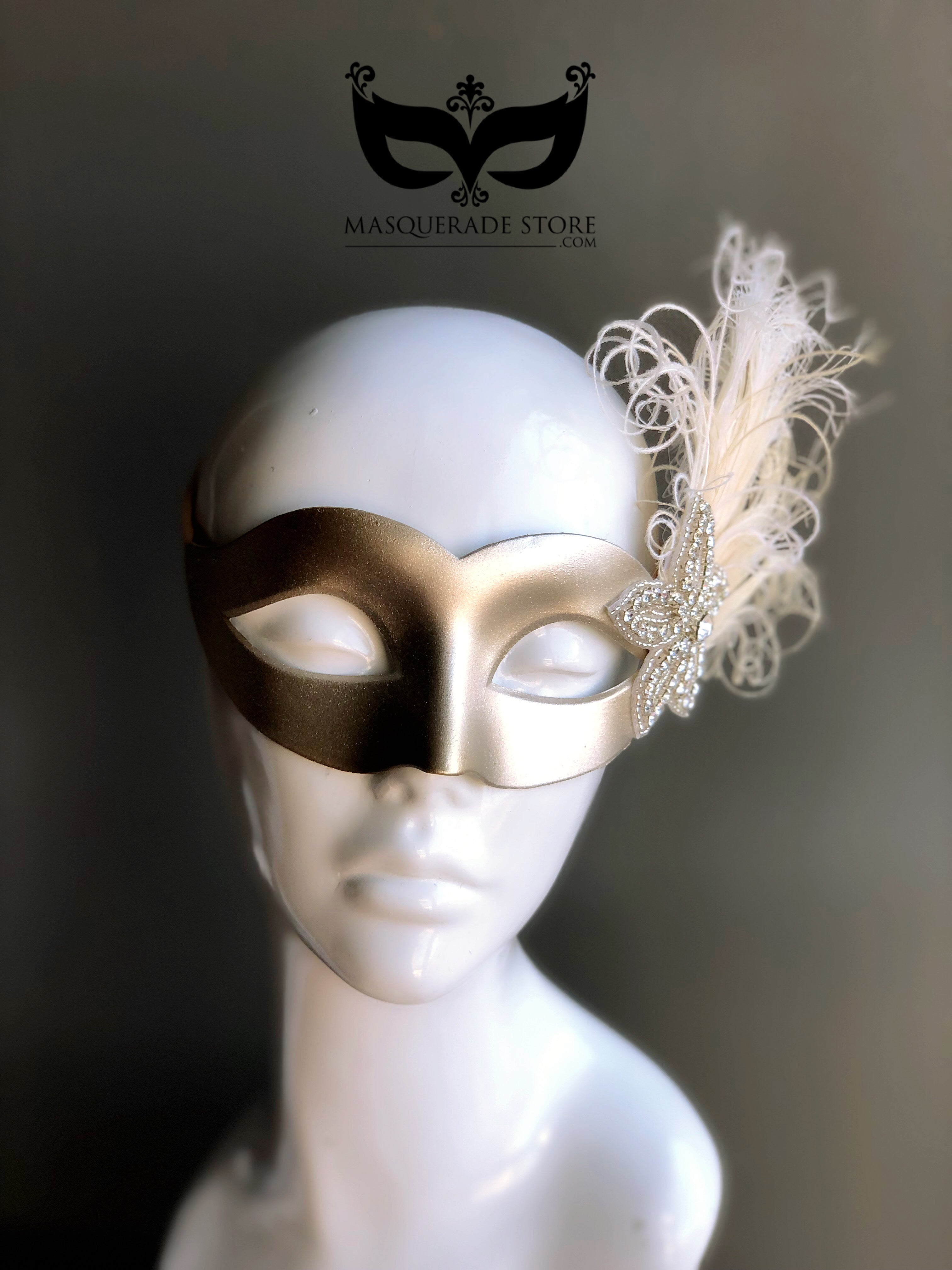 The Grace Mask - Cream Feathers
