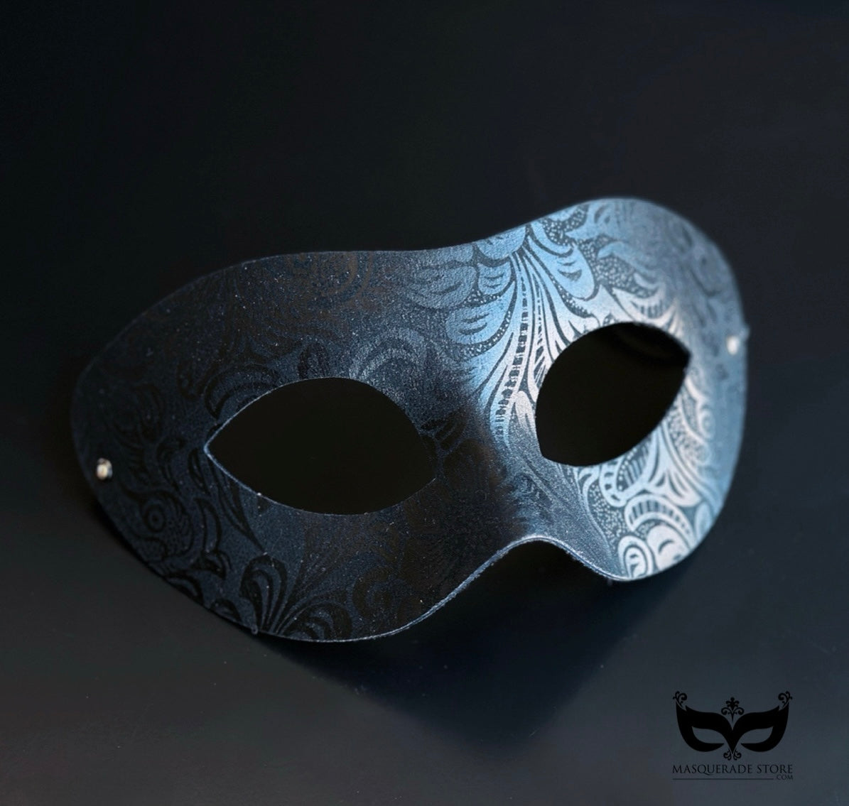 Obsidian Regent Black Mask