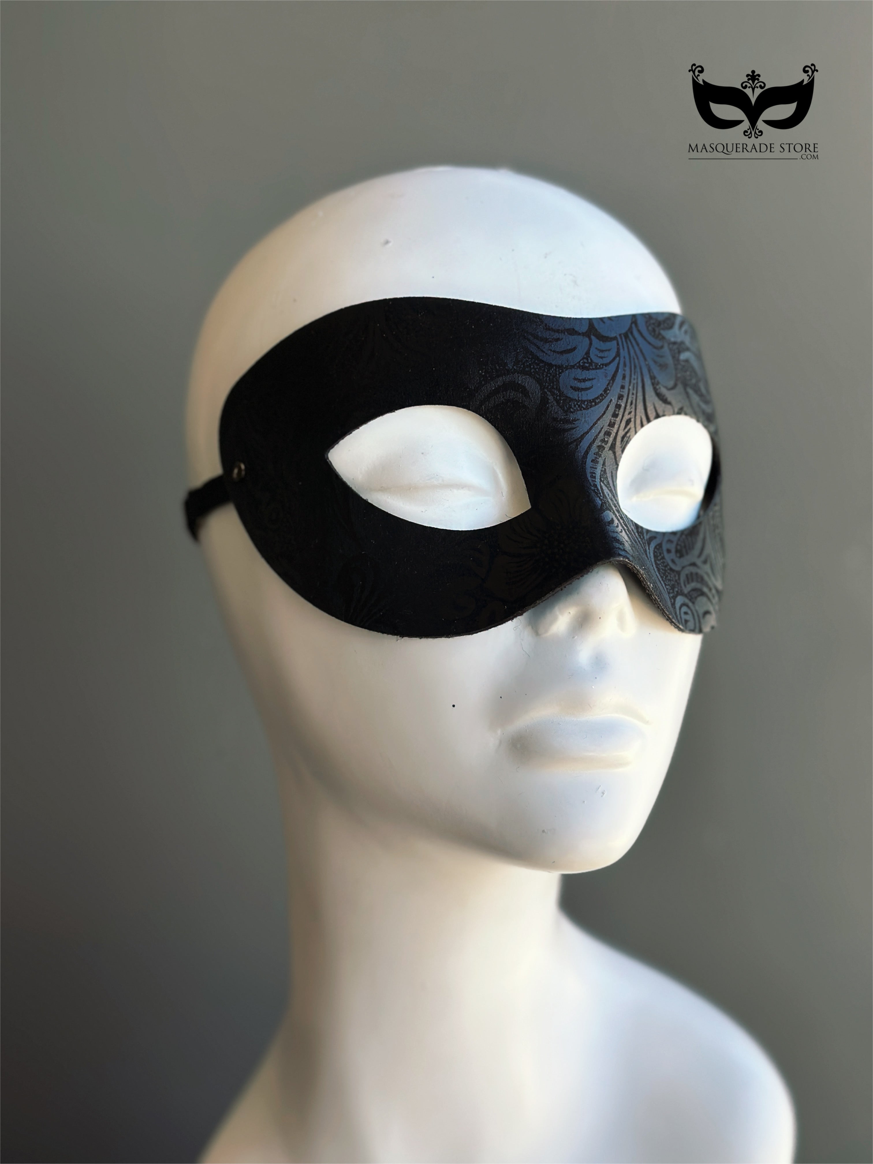 Obsidian Regent Black Mask
