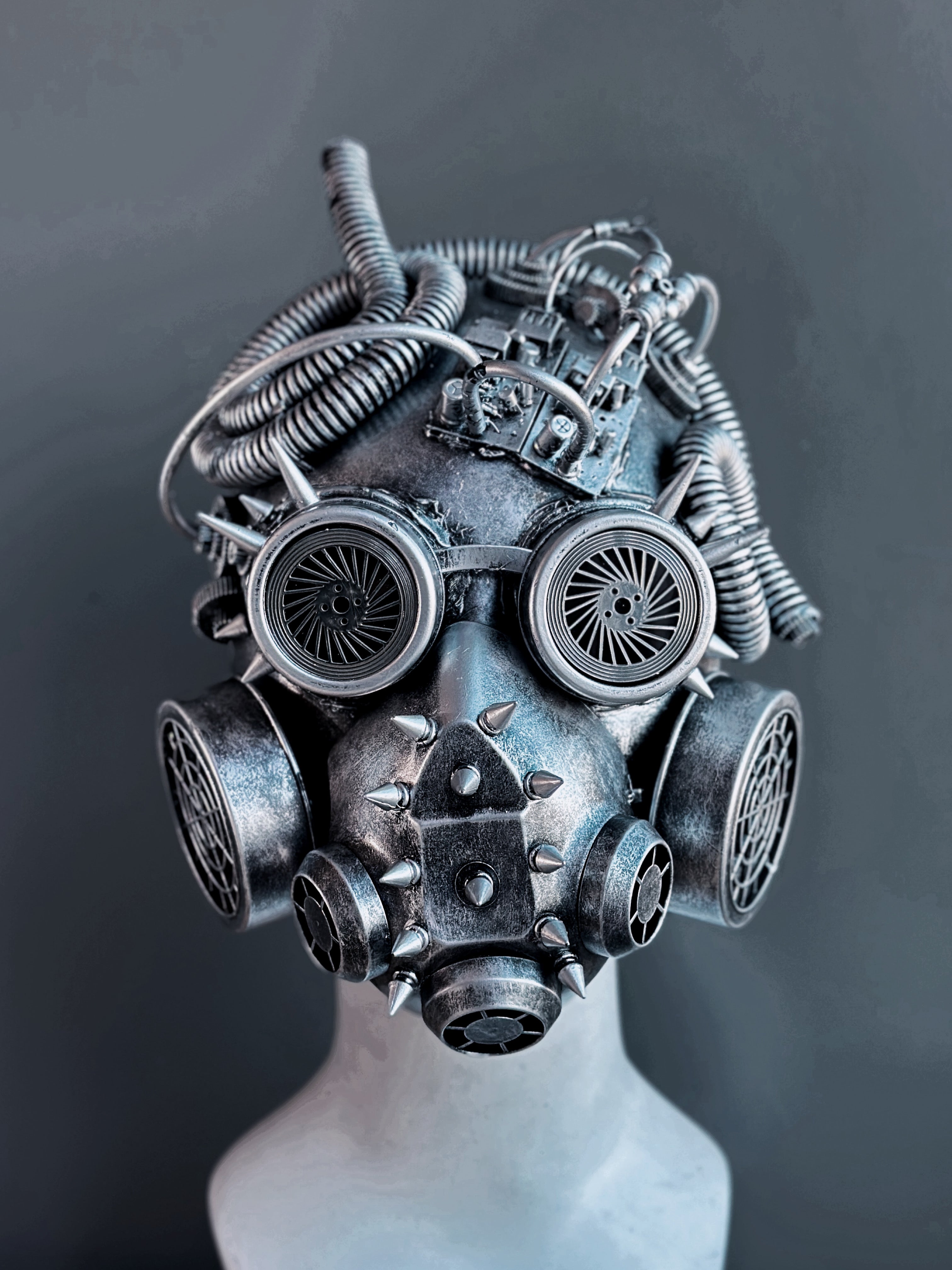 Steampunk Biohazard Gas Mask - Silver