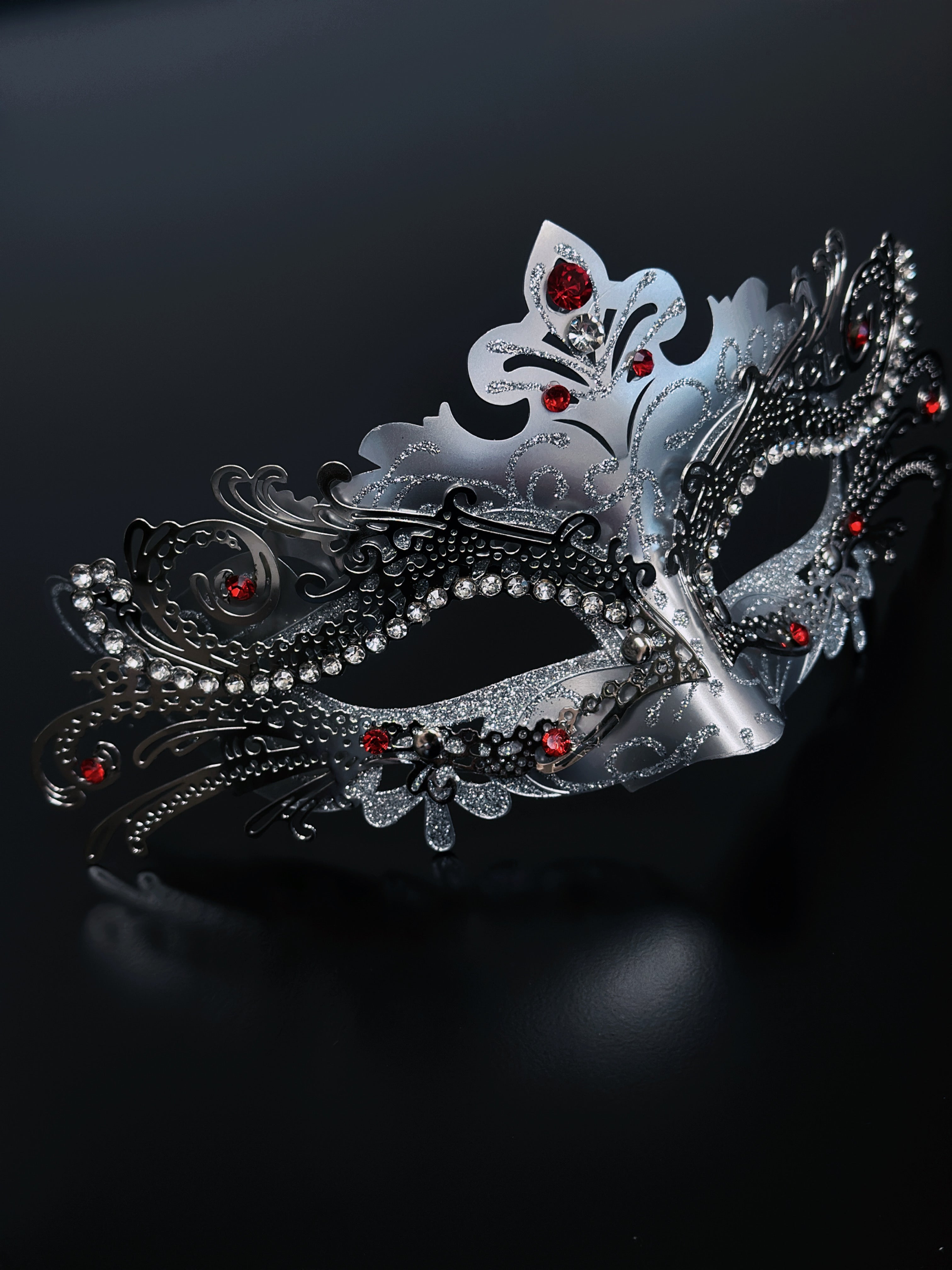 Silver Nocturne Fox Mask- Red Rhinestone