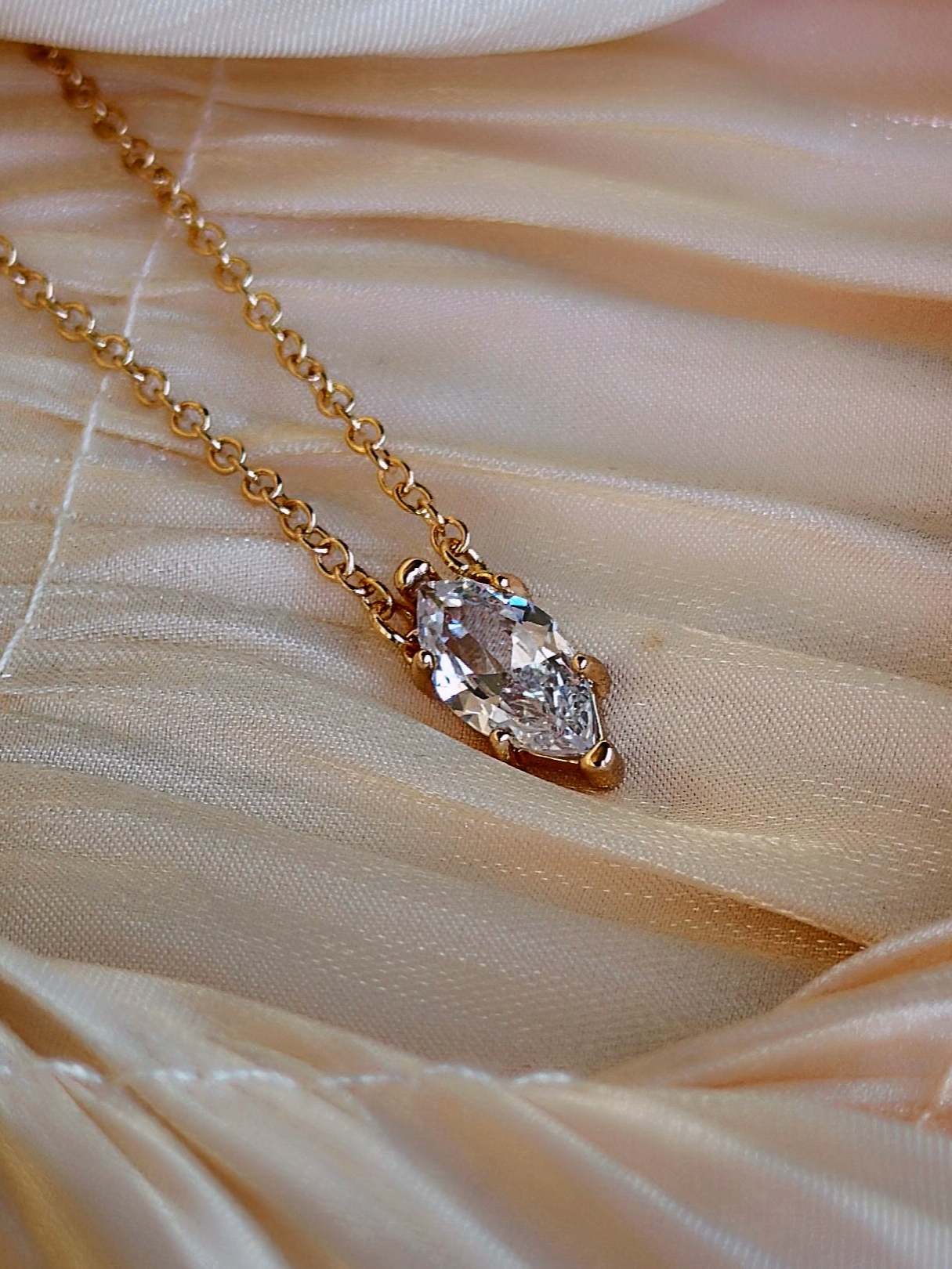 Lustre - Necklace (Gold)