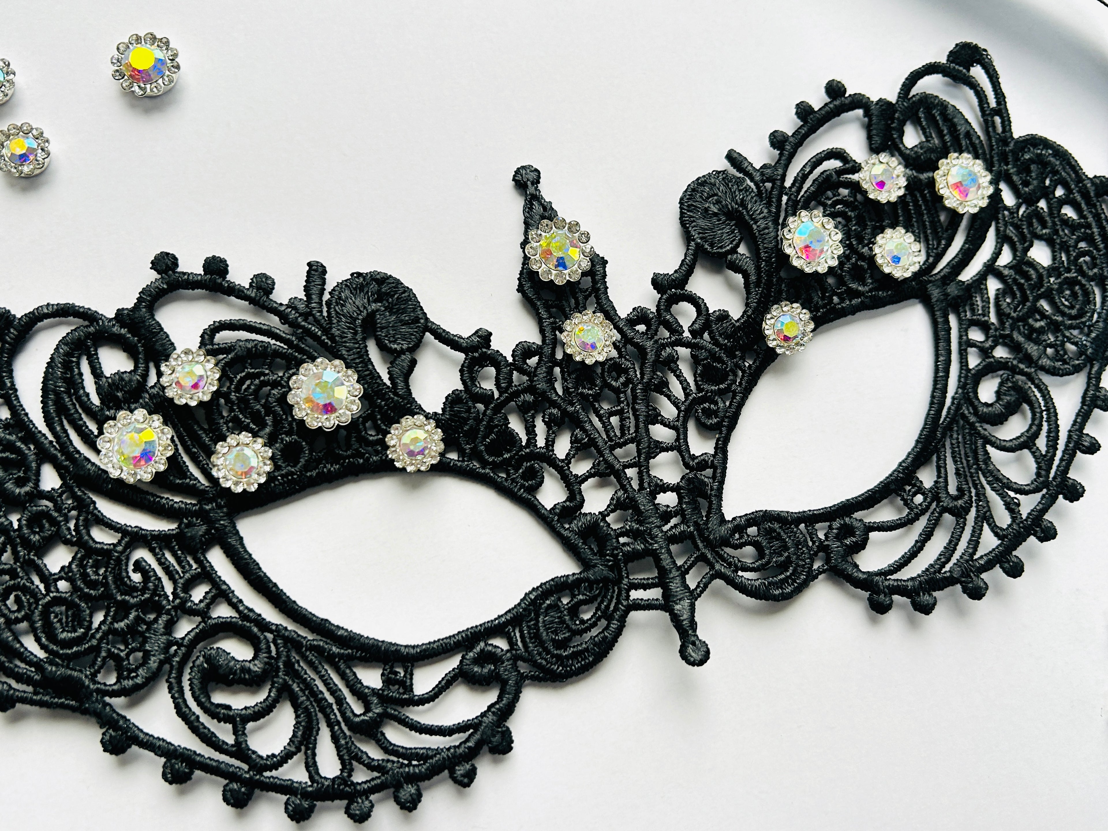 Midnight Royale Mask - Black AB Crystal