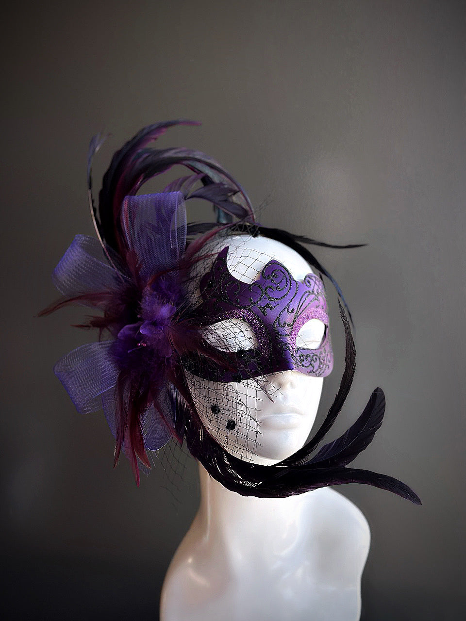 Veiled Plumage Mask - Purple