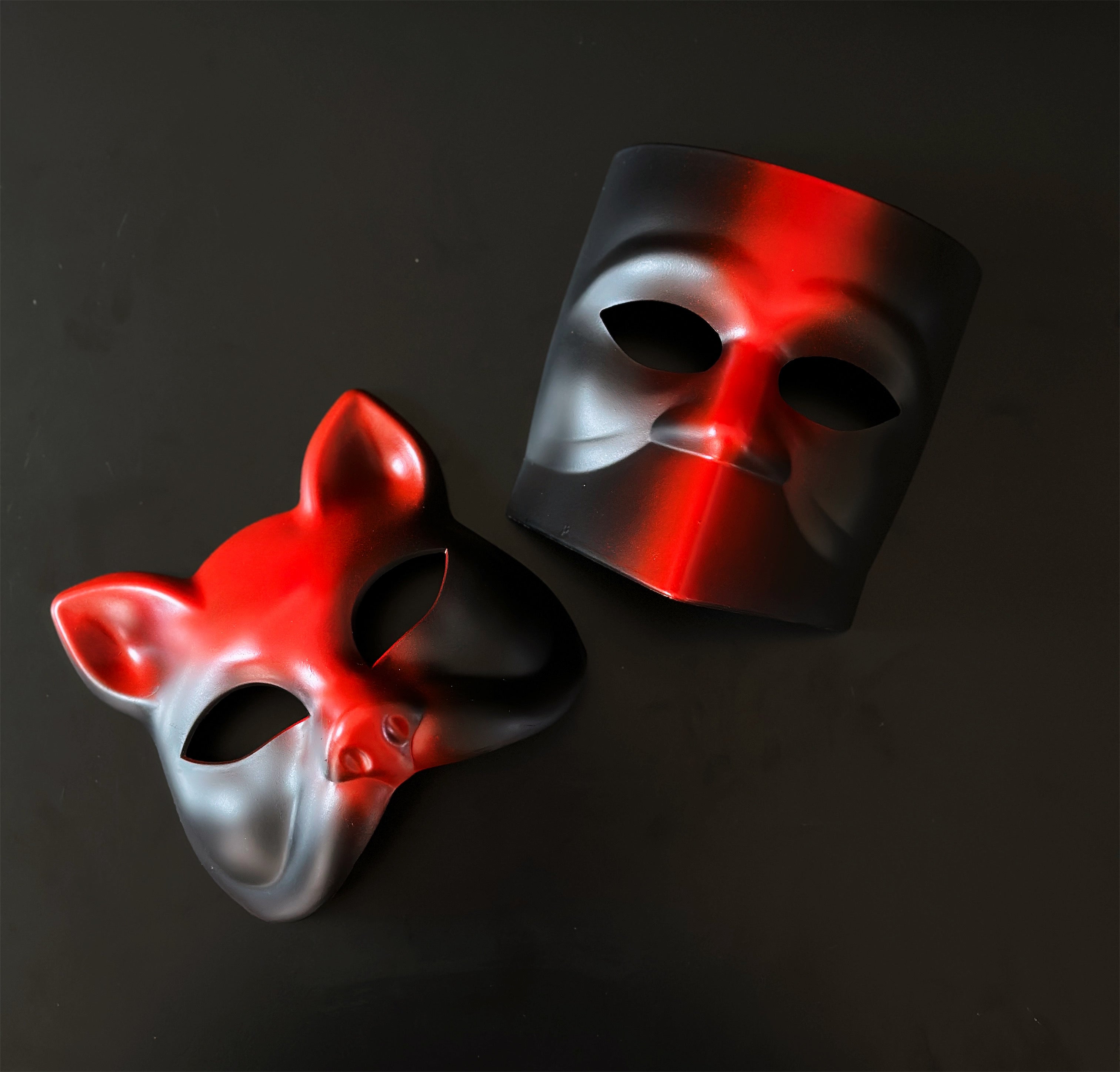 Bauta Mask - Red/Black