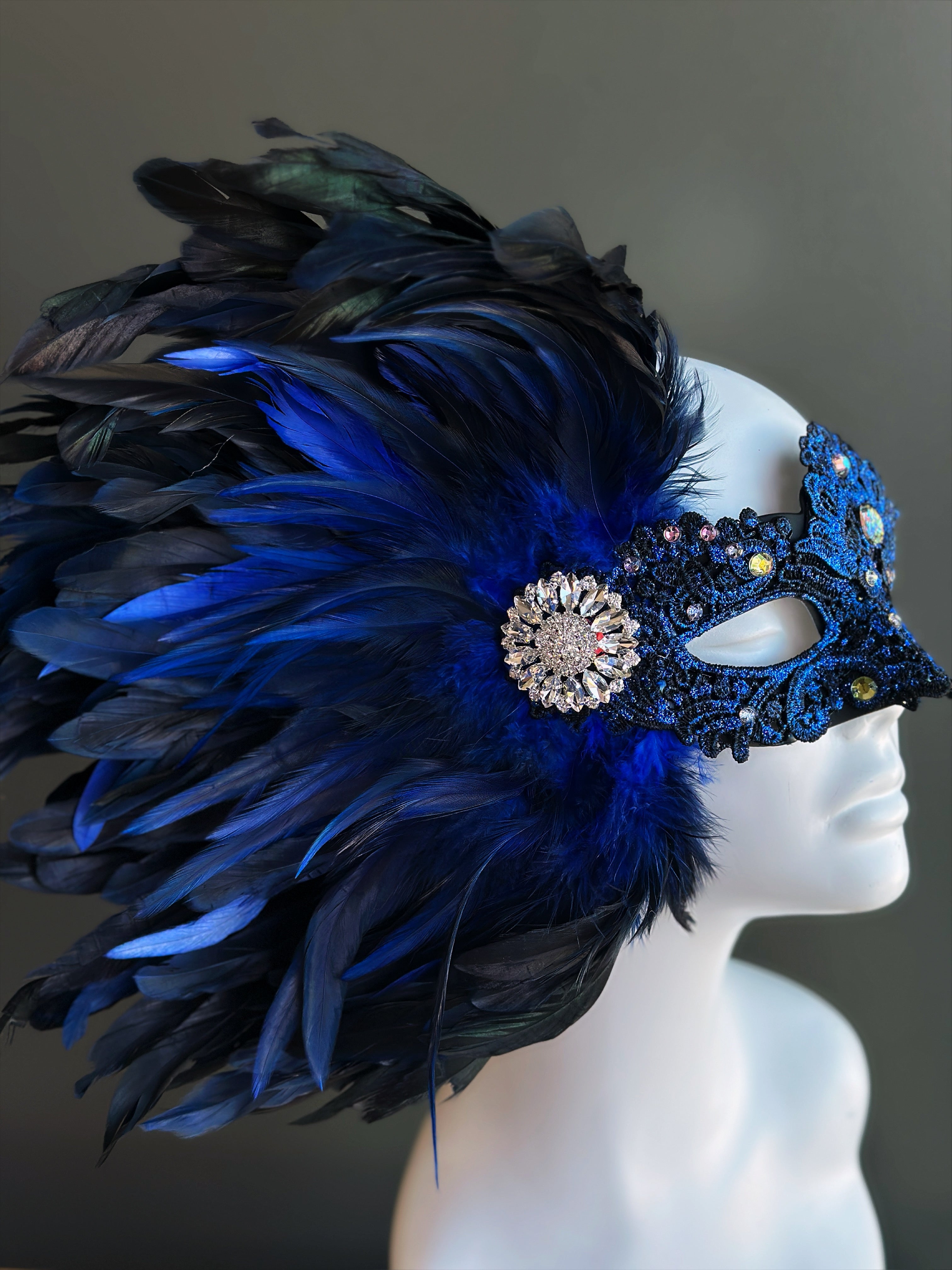Lux Feather Mask - Blue Black