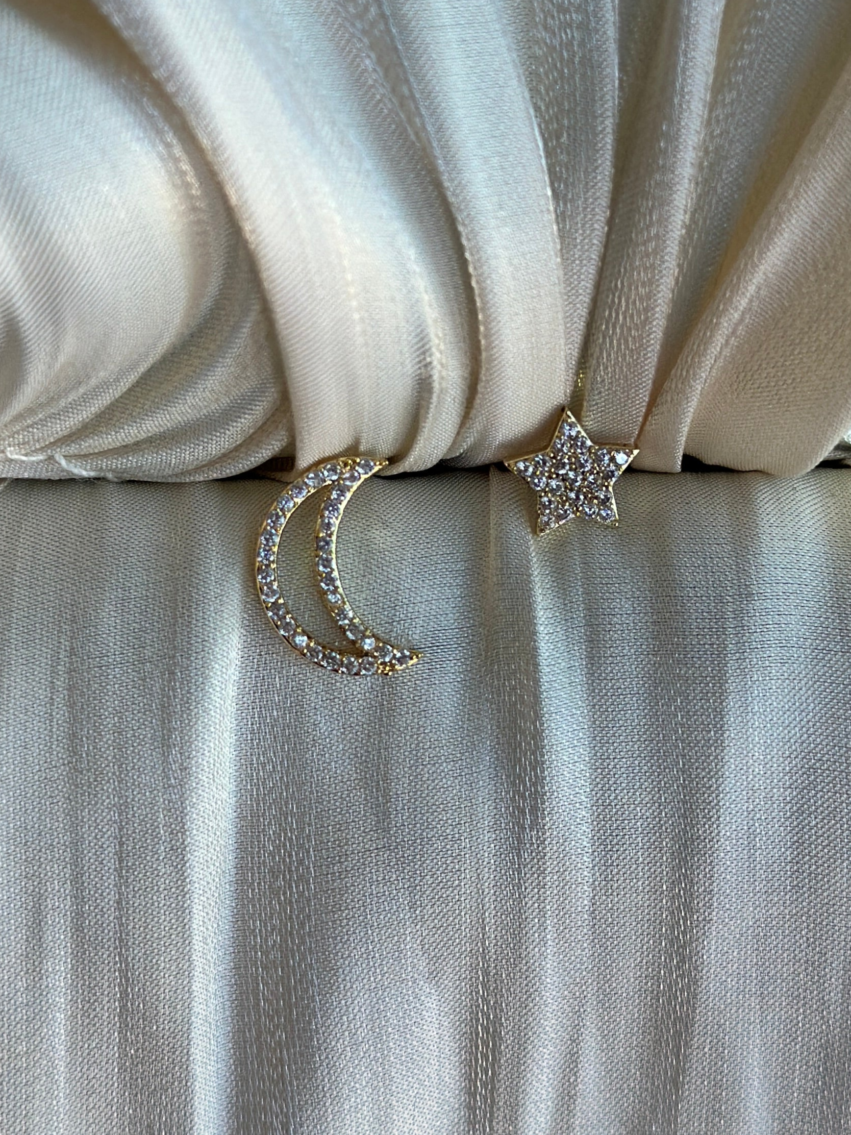 Celestial Charm - Earrings (Gold)