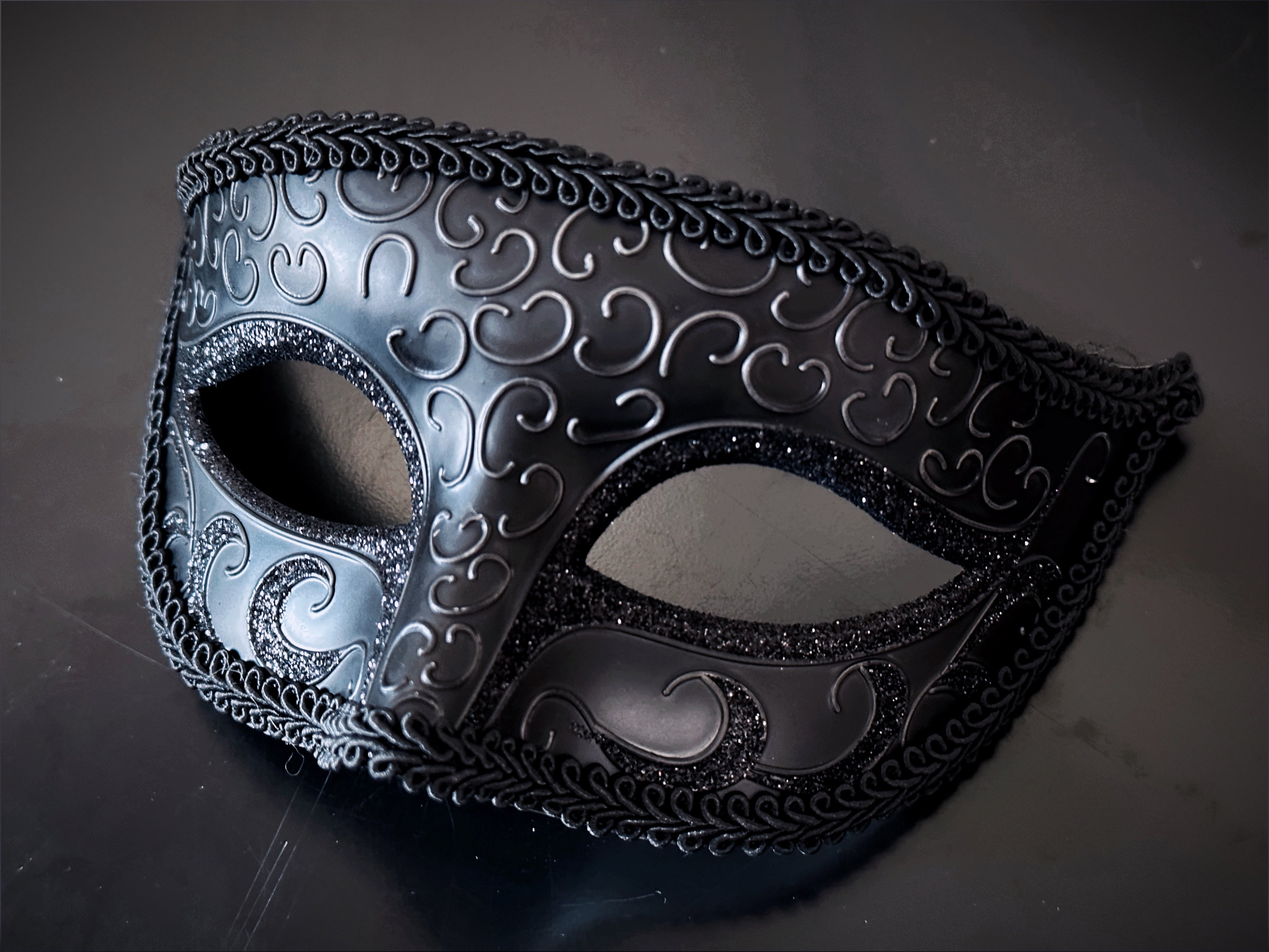 Noir Elegance Pair - Black