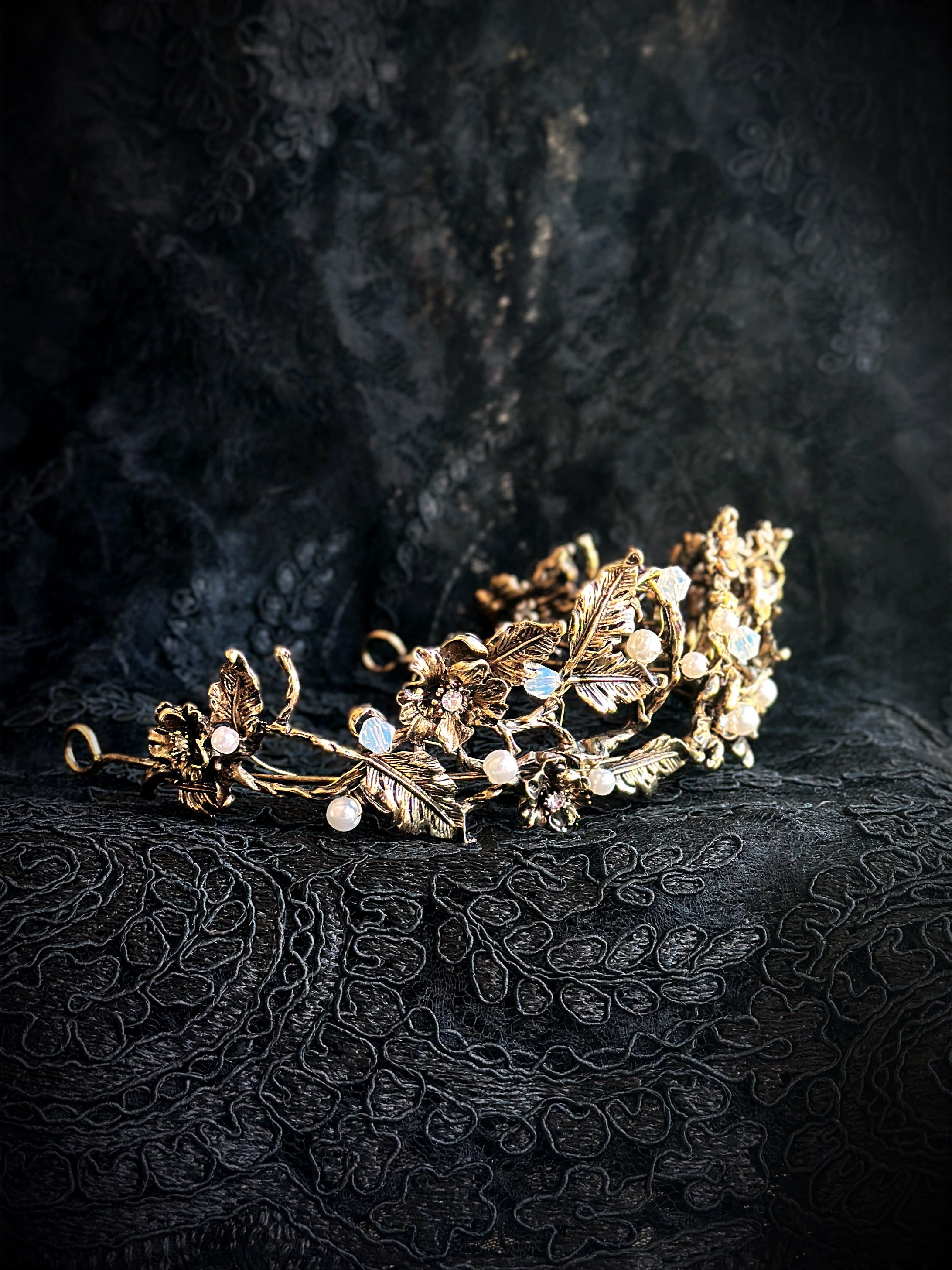 Enchanted Flora Tiara - Gold