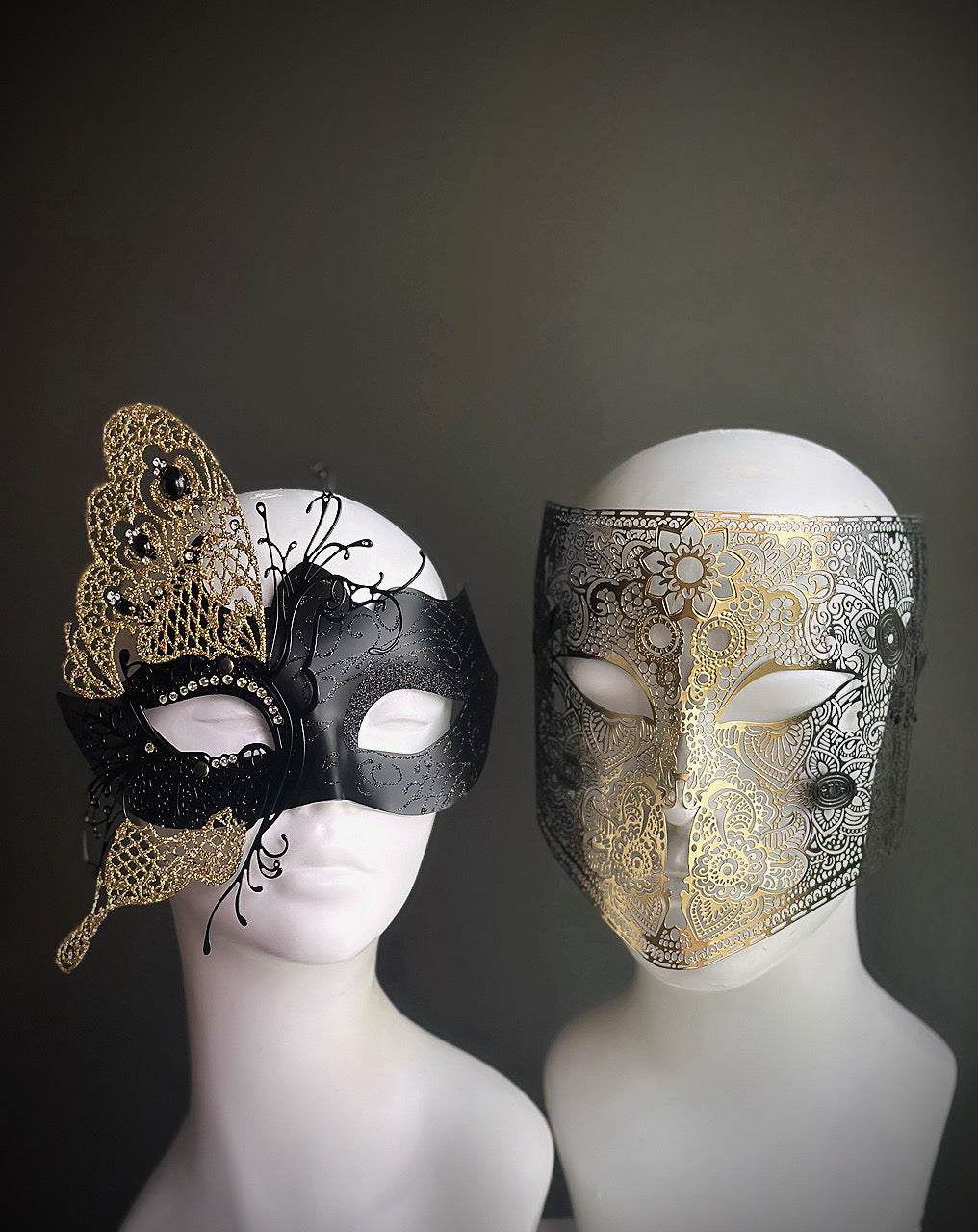 Enchanting Masks - Black/Gold