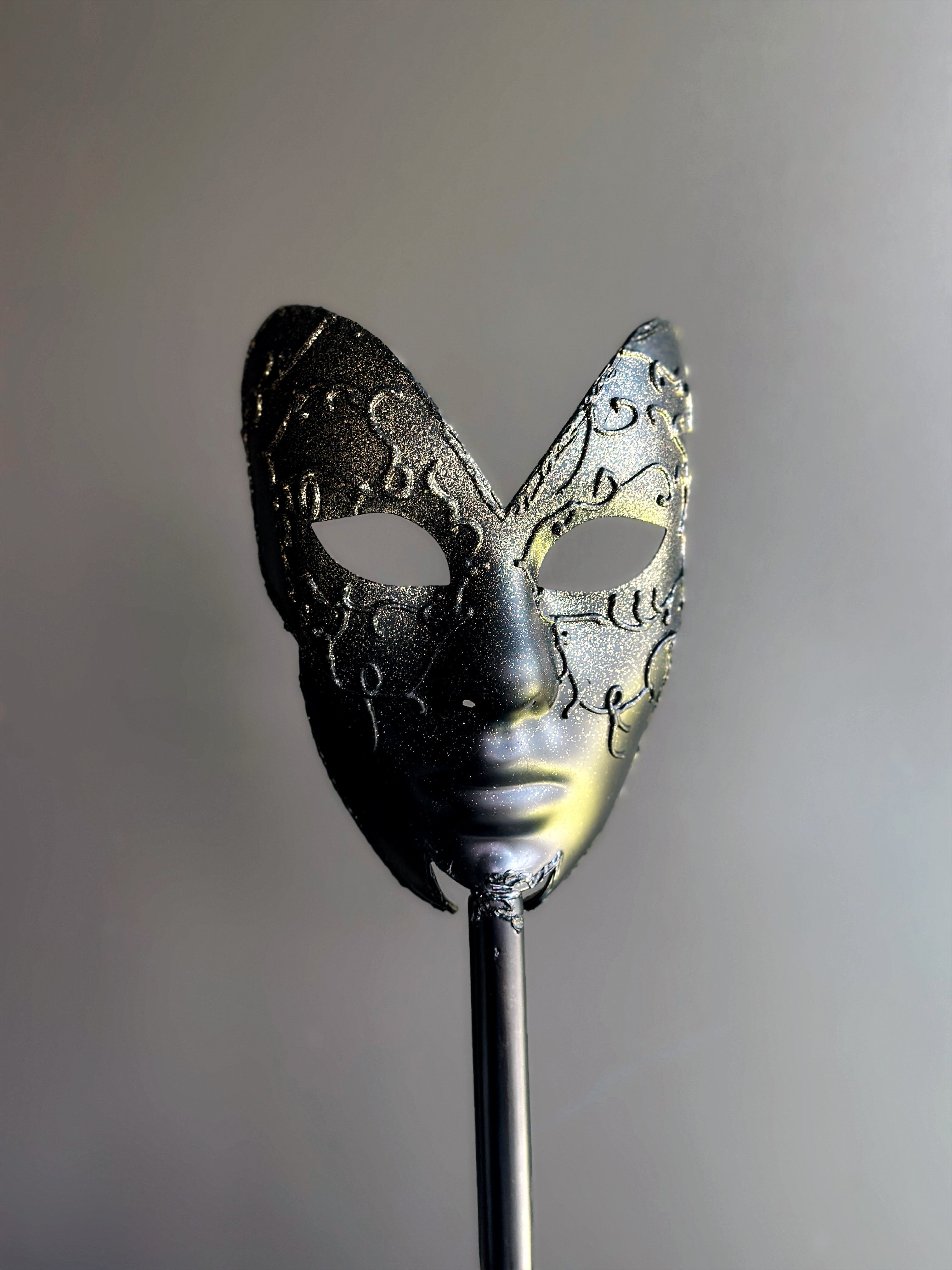 Golden Mystique Handheld Stick Mask - Black/Gold