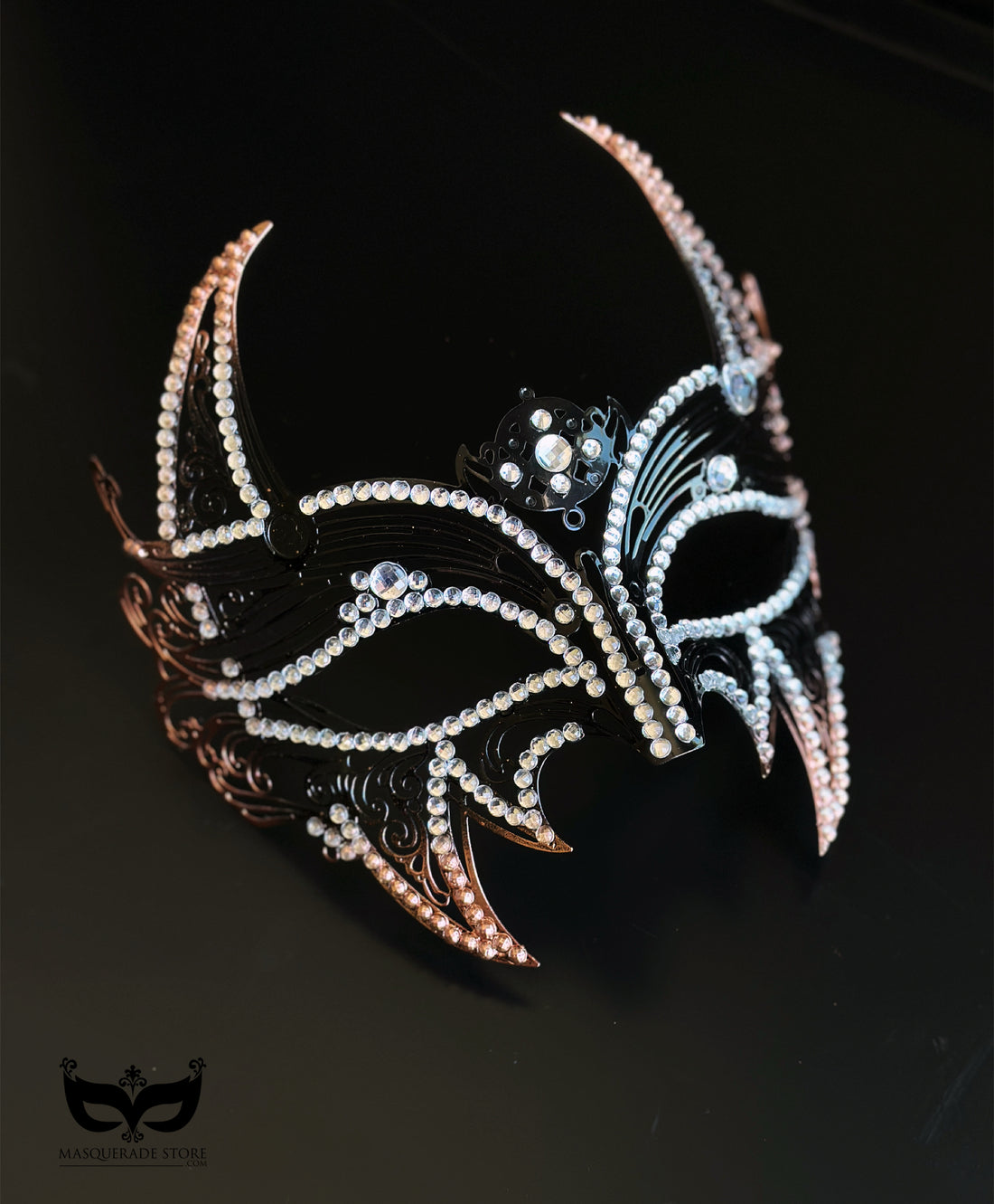 Midnight Inferno – Black & Bronze Horned Men Mask