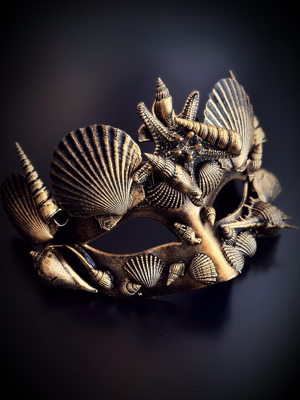 Merman Shell Mask - Gold Black