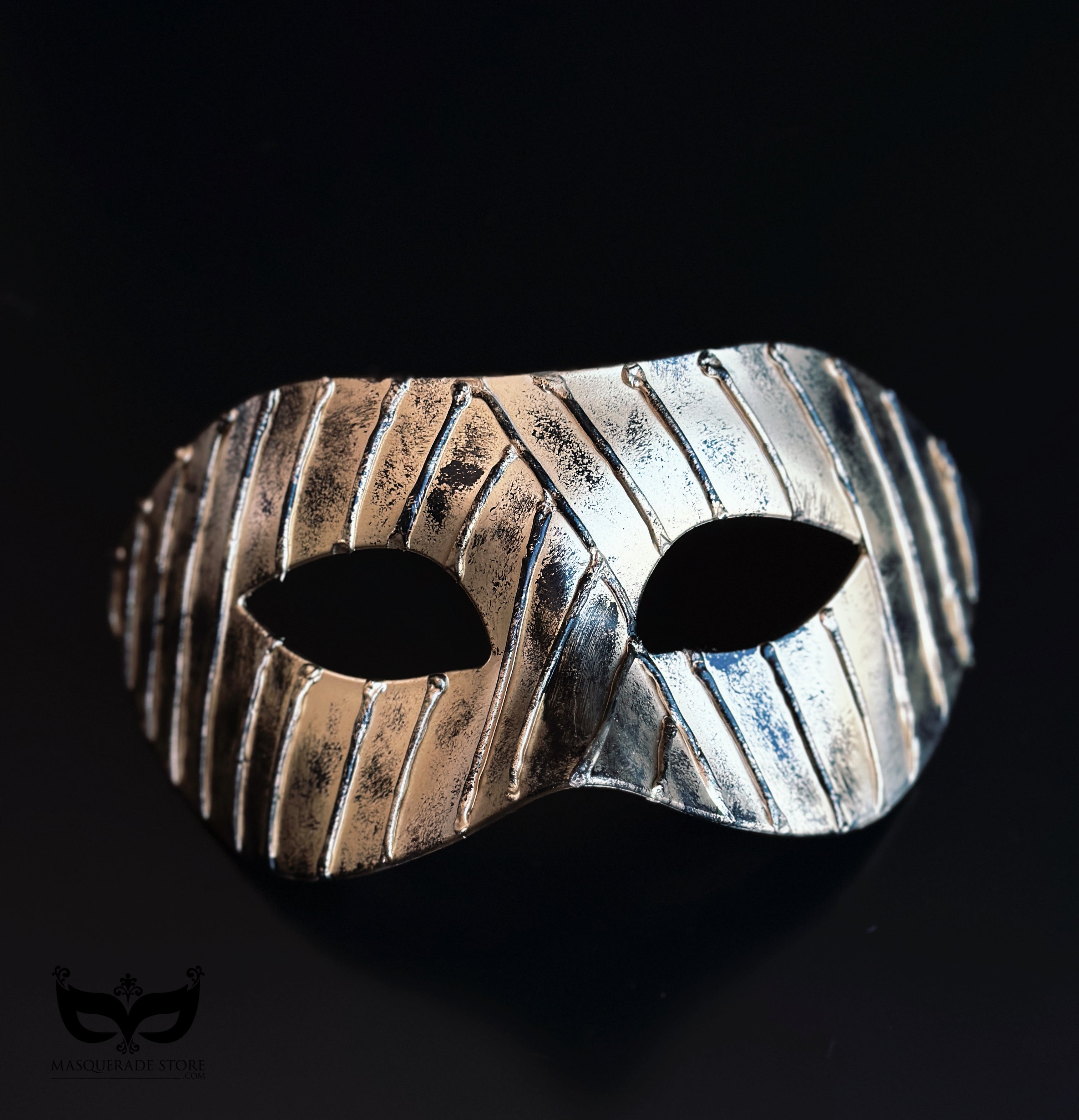 Silver & Black Shroud – Men’s Masquerade Mask