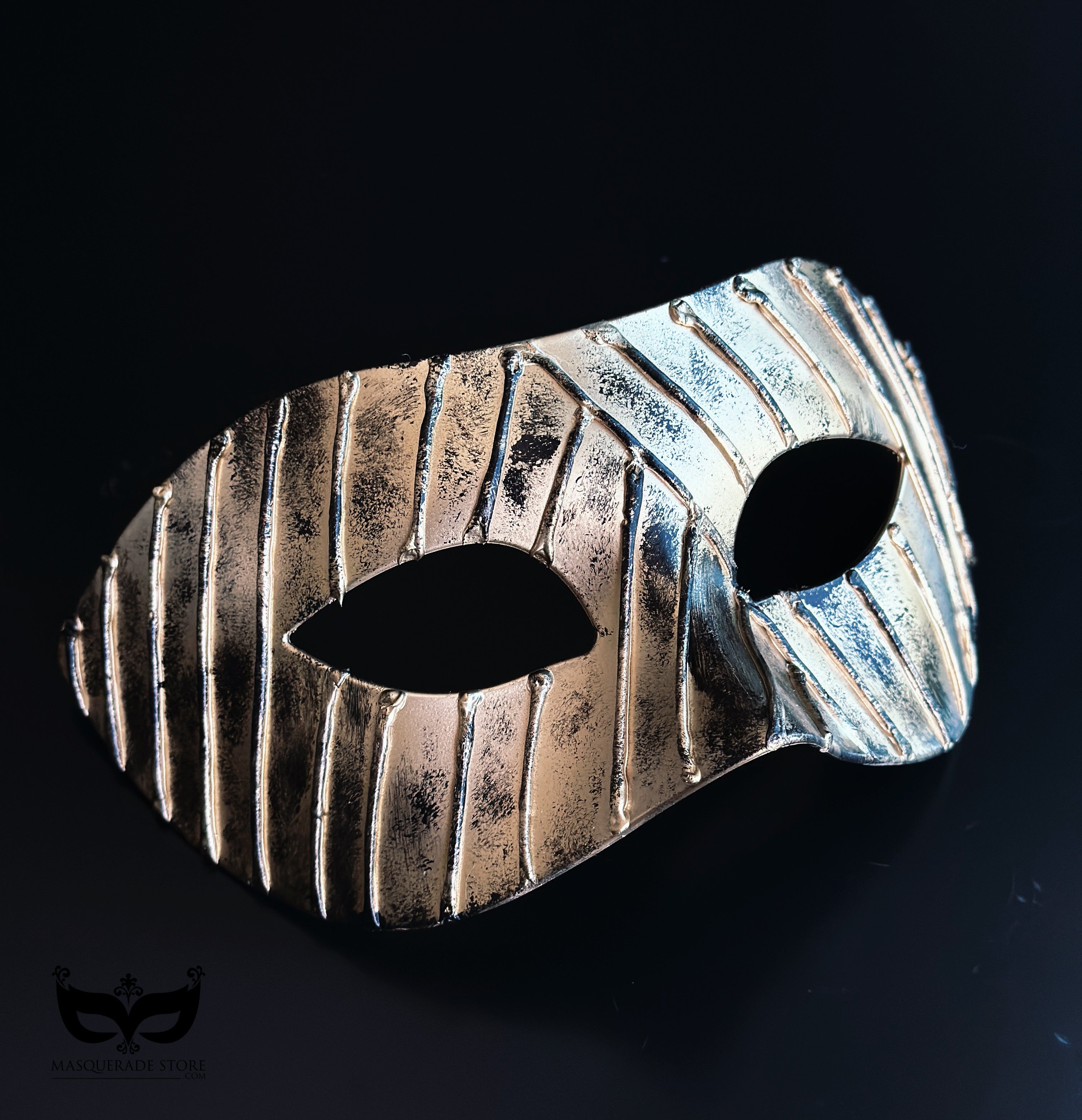 Silver & Black Shroud – Men’s Masquerade Mask