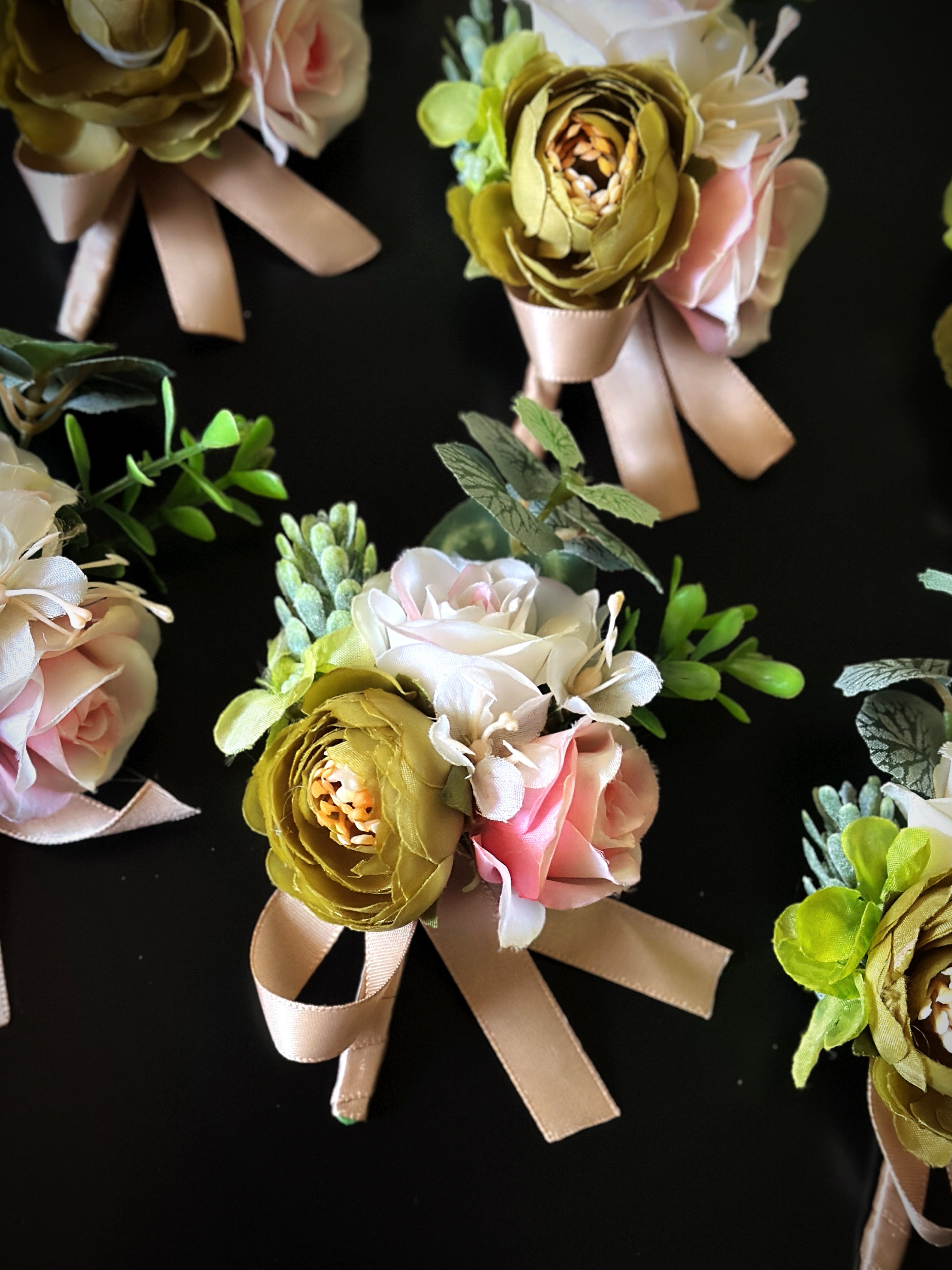 Wedding Boutonniere Set - 6 PCS - Green Pink Gold