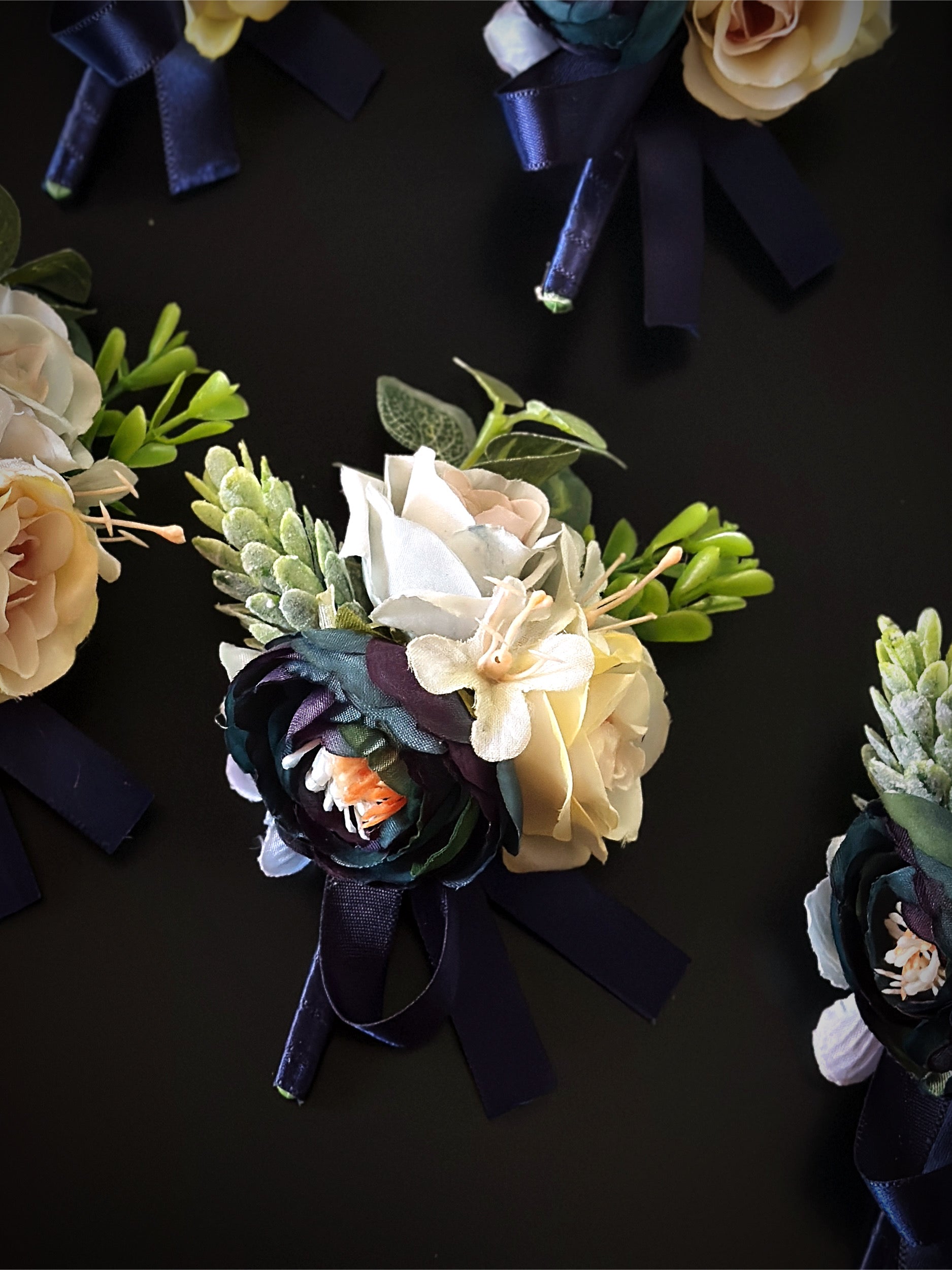 Wedding Boutonniere Set - 6 PCS - Blue Yellow