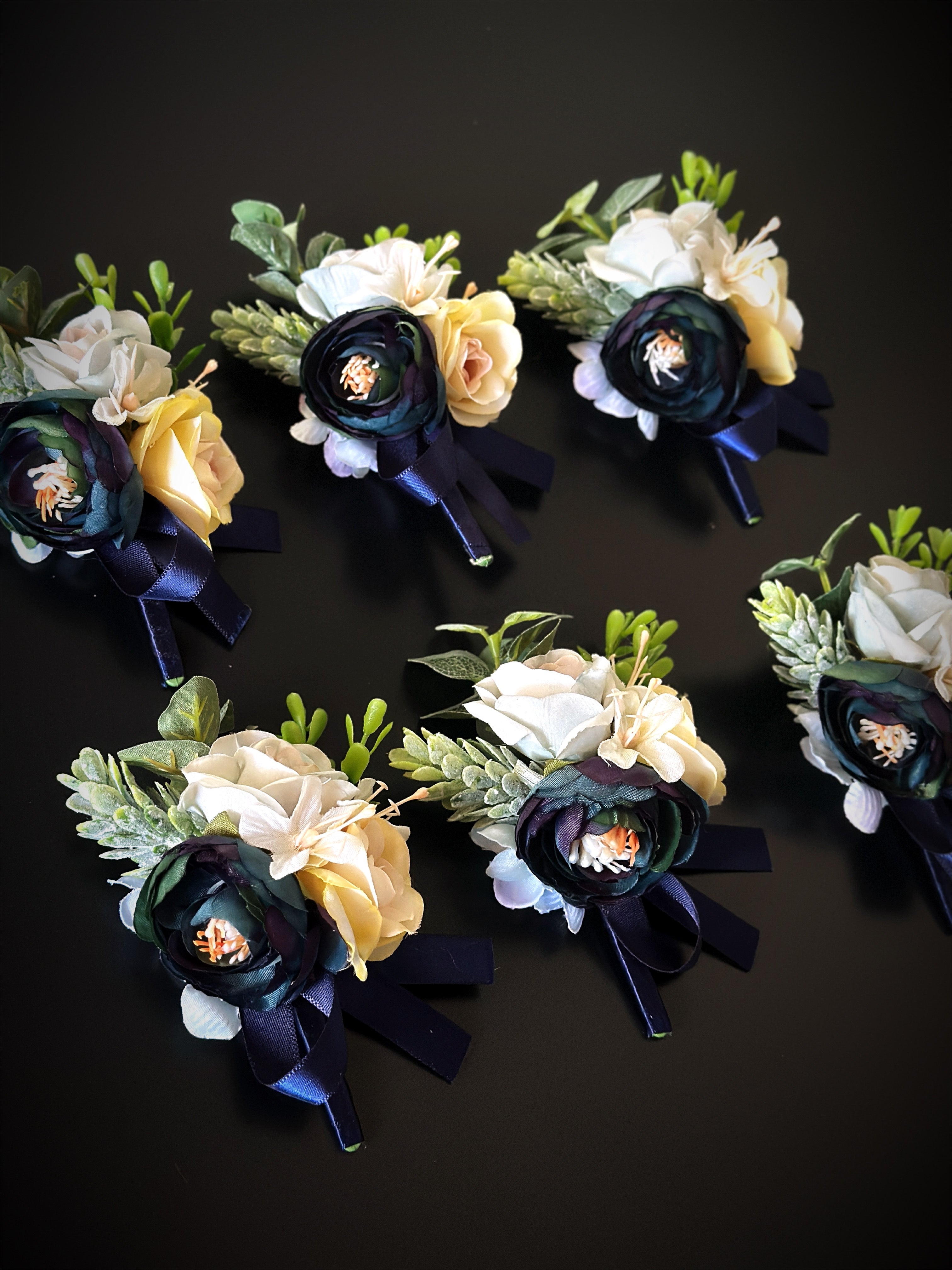 Wedding Boutonniere Set - 6 PCS - Blue Yellow