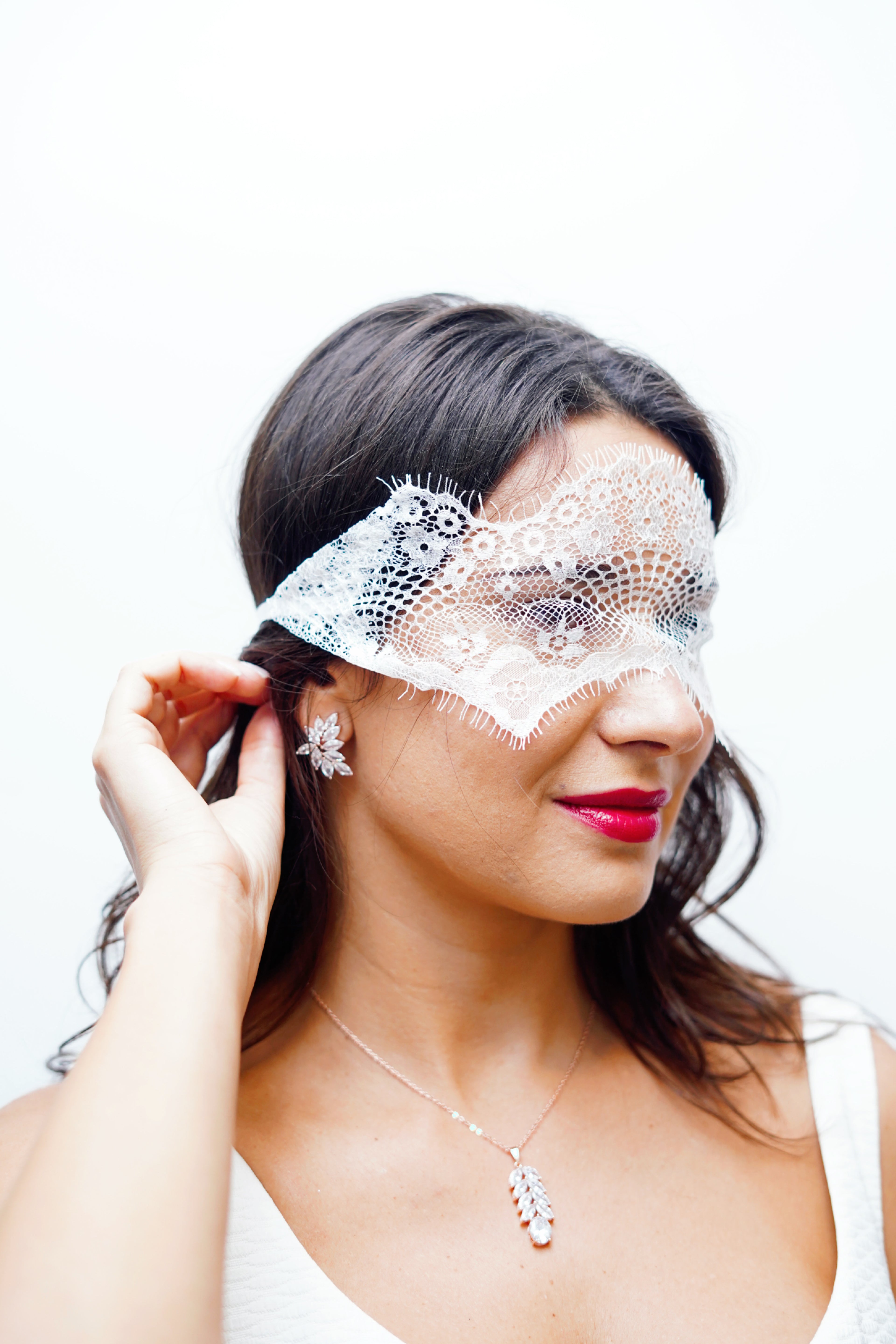 Phantom White Blindfold
