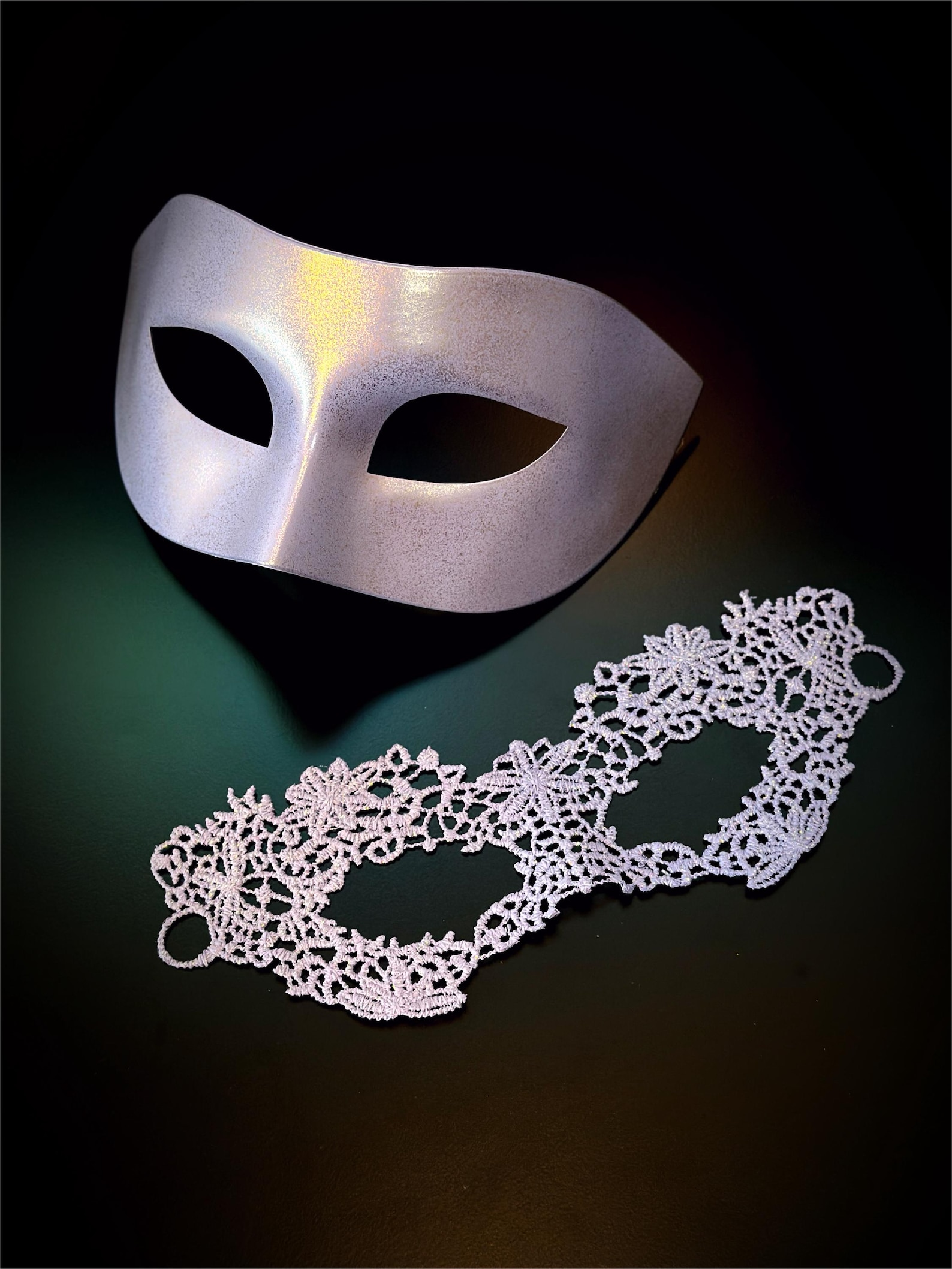 Lavender masquerade couples mask set with satin men’s mask and lace women’s mask for weddings, balls, and elegant parties.