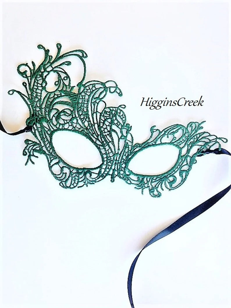 Elegant green lace masquerade mask, women’s lace eye mask for weddings, masquerade balls, Halloween, and prom events.