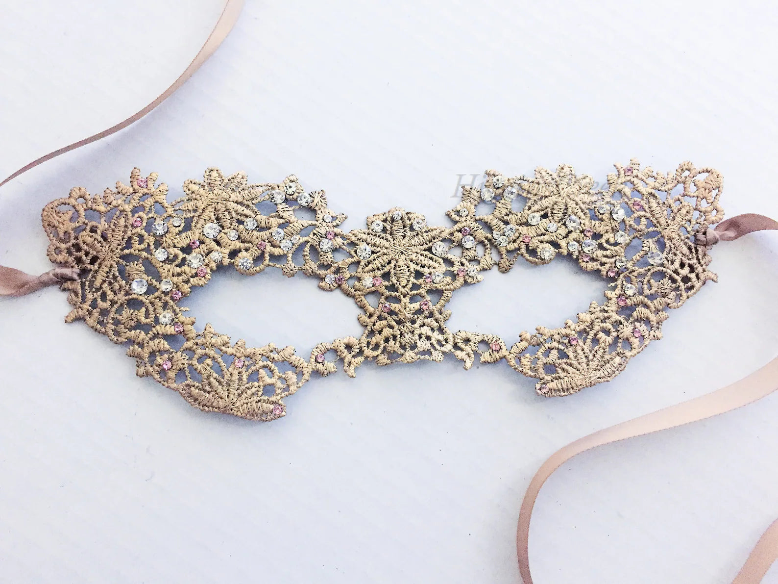 Princess Lace Mask - Gold