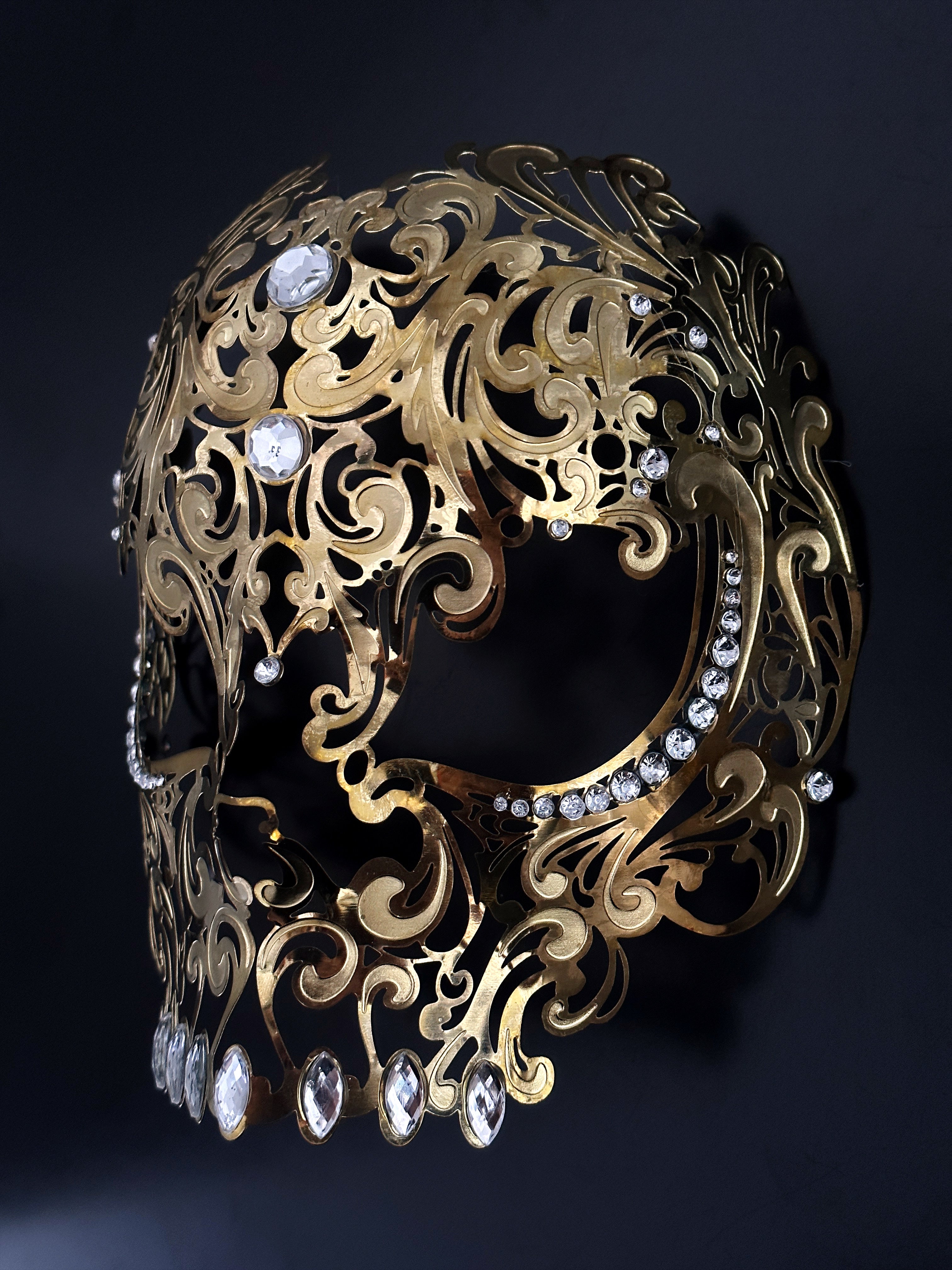 Metal Skull Mask - Gold