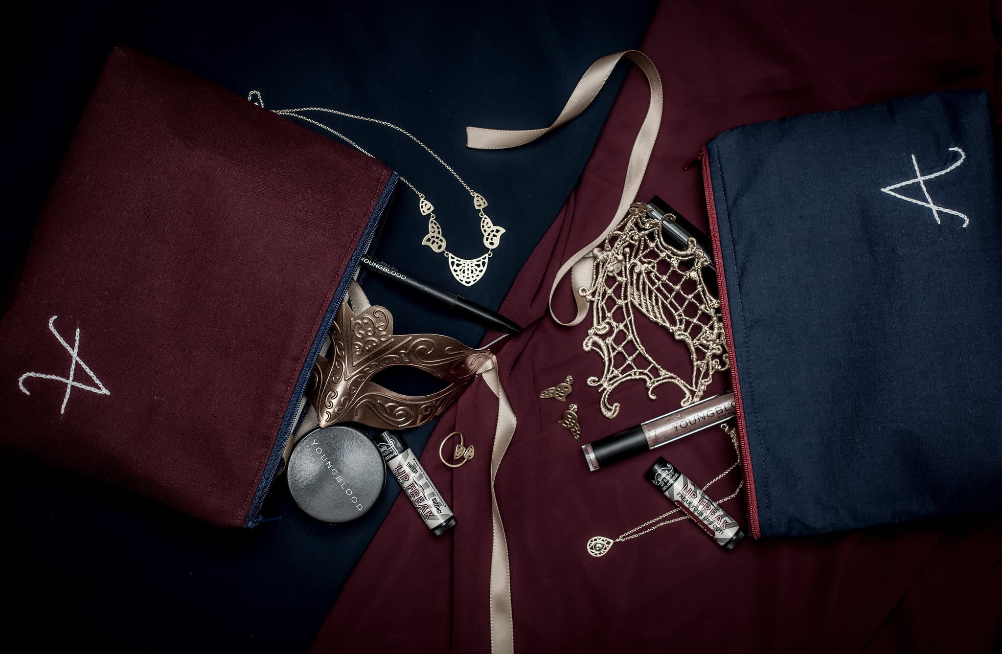 Phantom Lace Mask - Gold