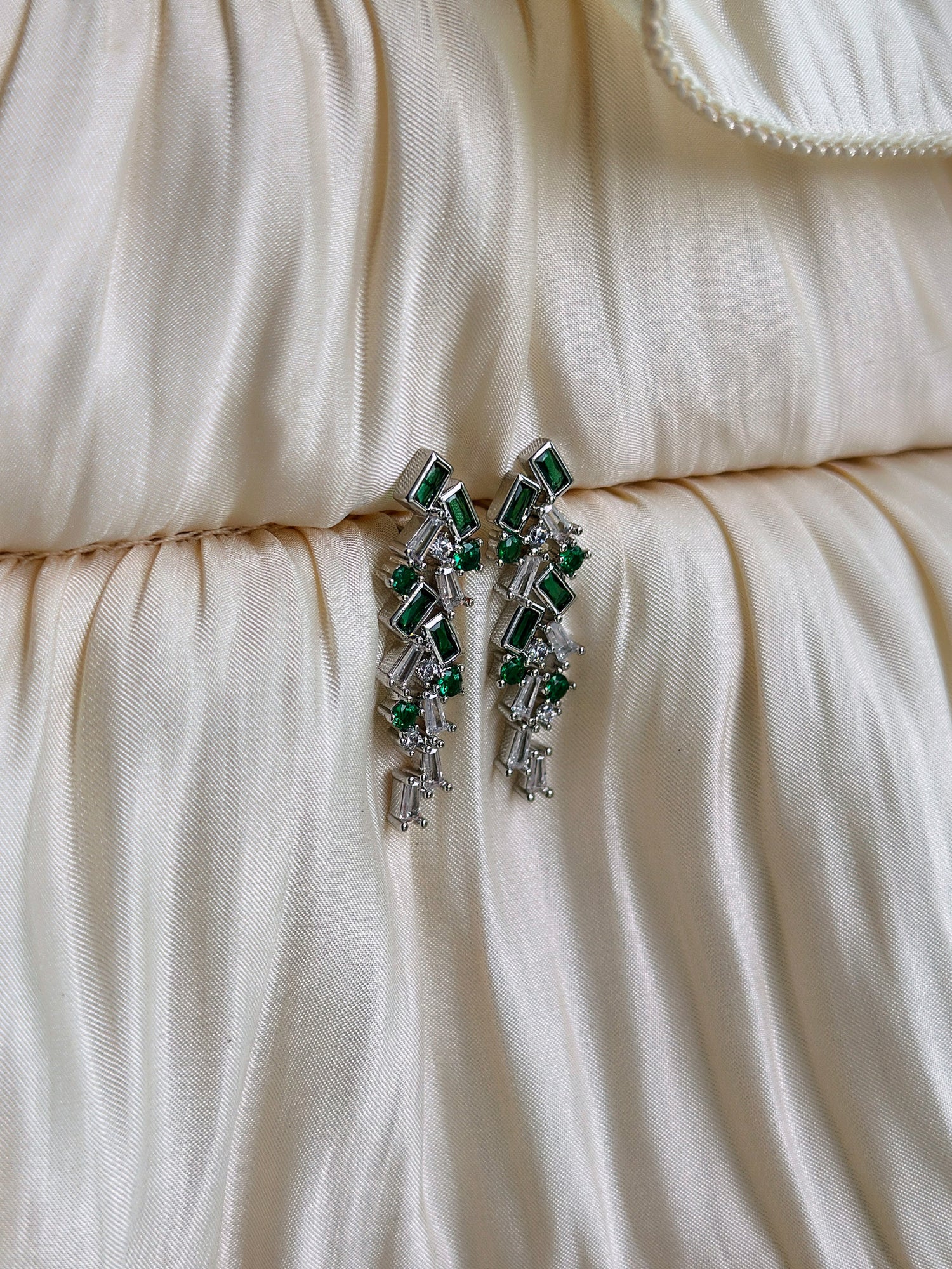 Elphaba - Earrings (Emerald/Silver)