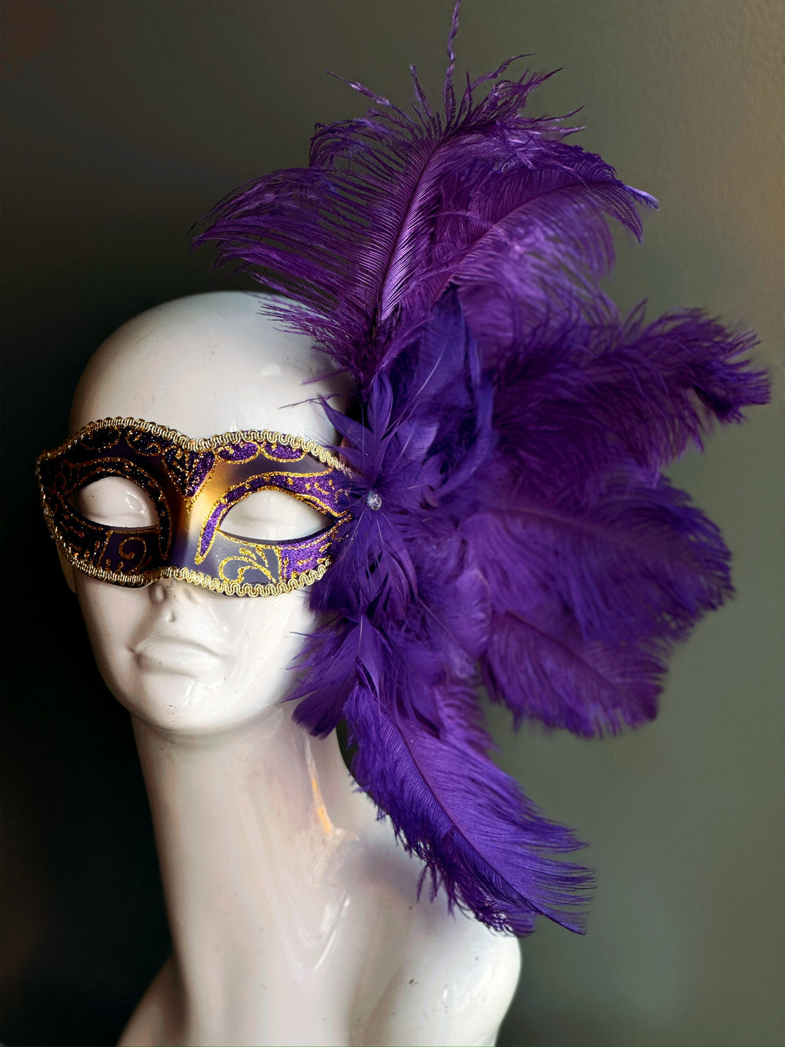 Feather Daze Mask - Purple