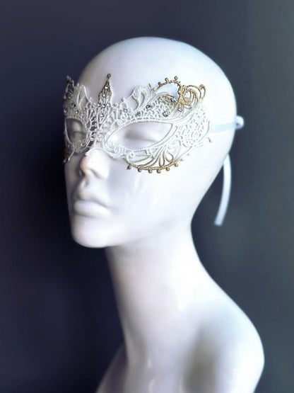 Ana Lace Mask - White Pearl &amp; Gold