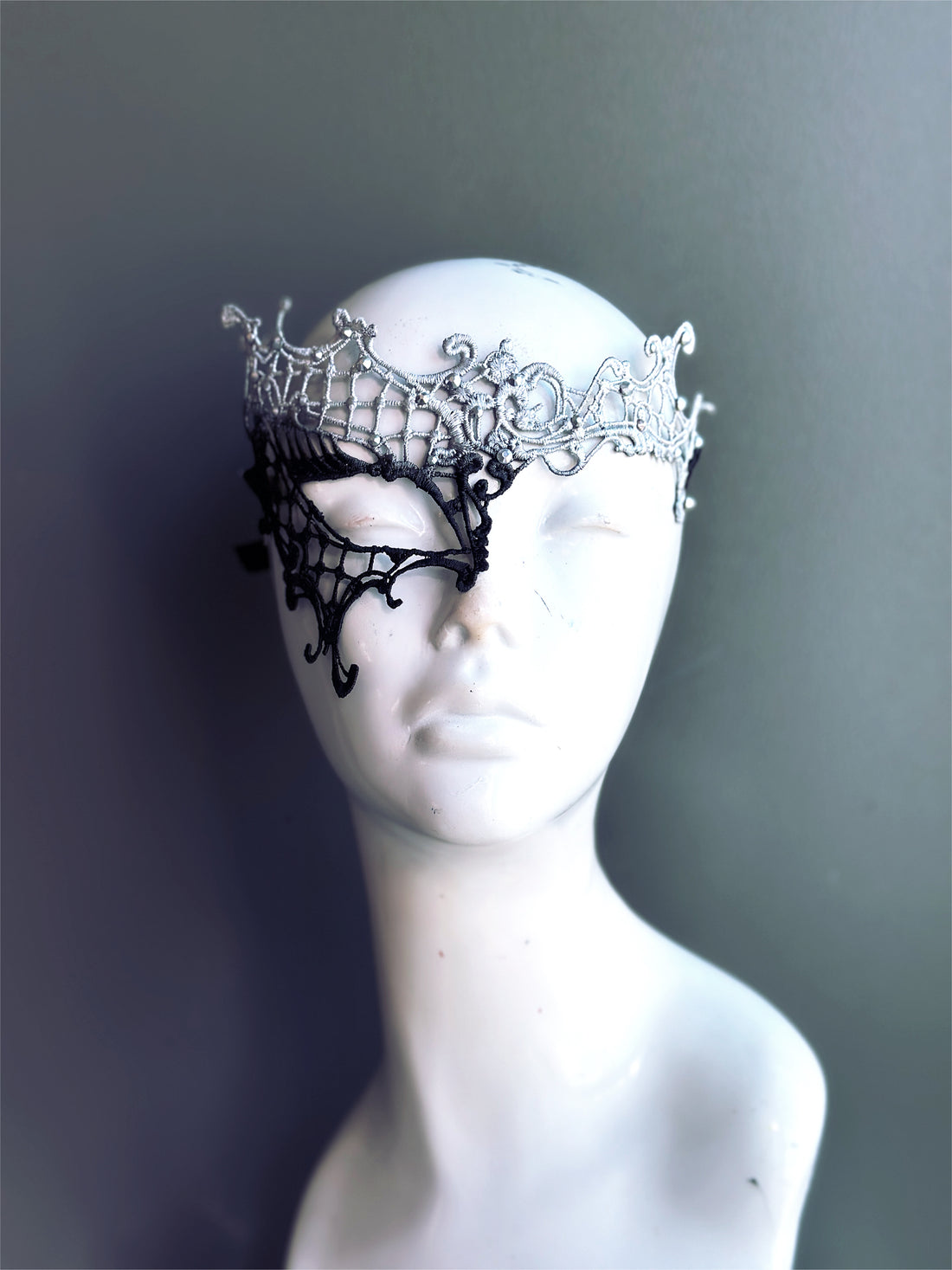 Phantom Lace Mask - Silver Black