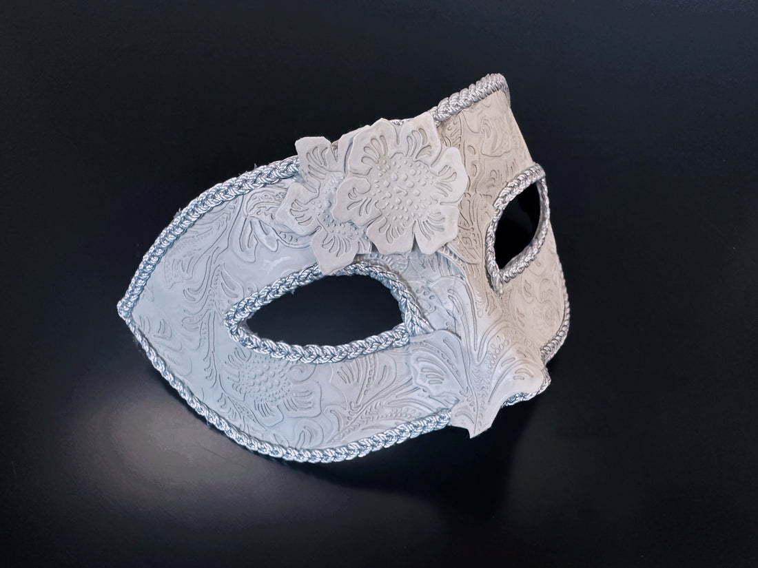 Baroque Men’s Mask - Ivory/Silver